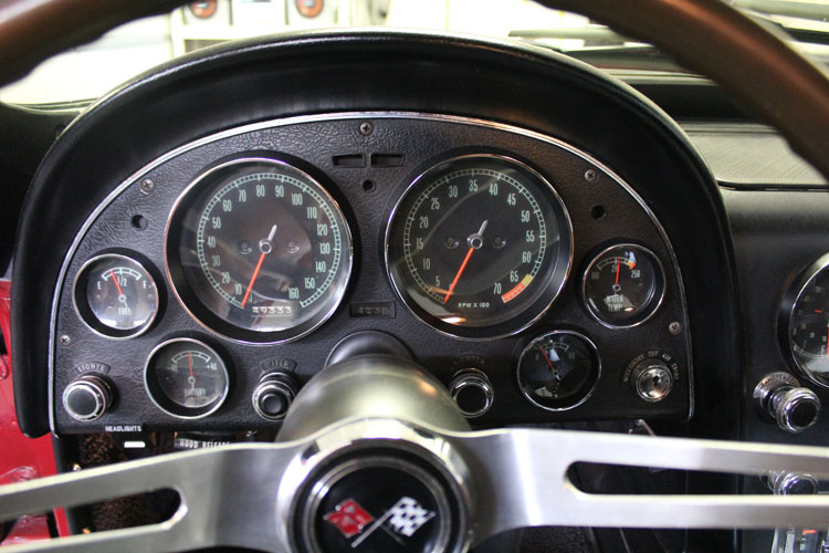 
								1967 Chevrolet Corvette Stingray Coupe full									