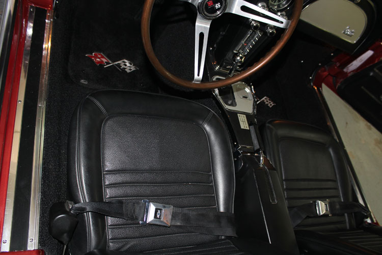 
								1967 Chevrolet Corvette Stingray Coupe full									