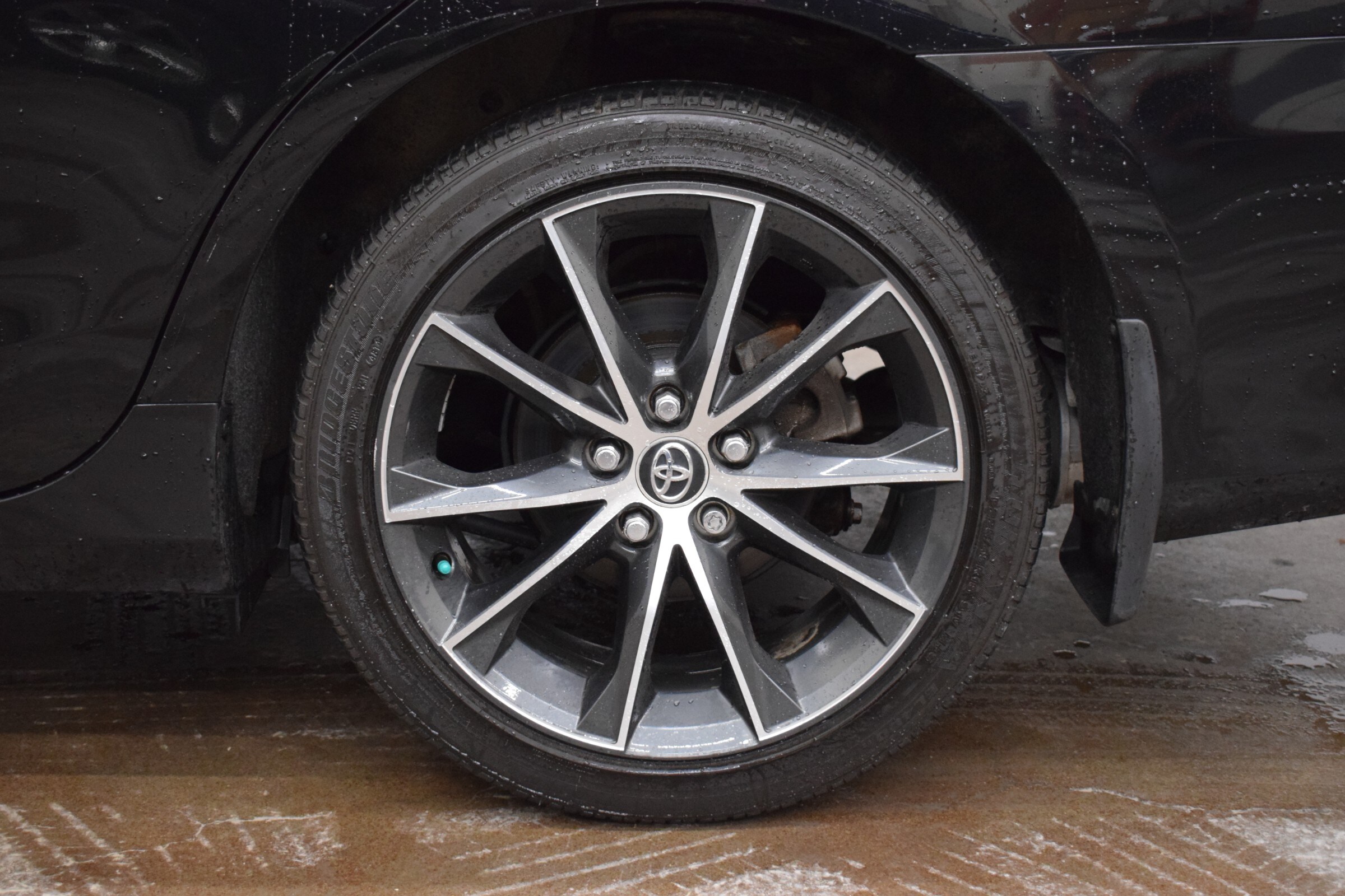 
								2015 Toyota Camry XLE full									