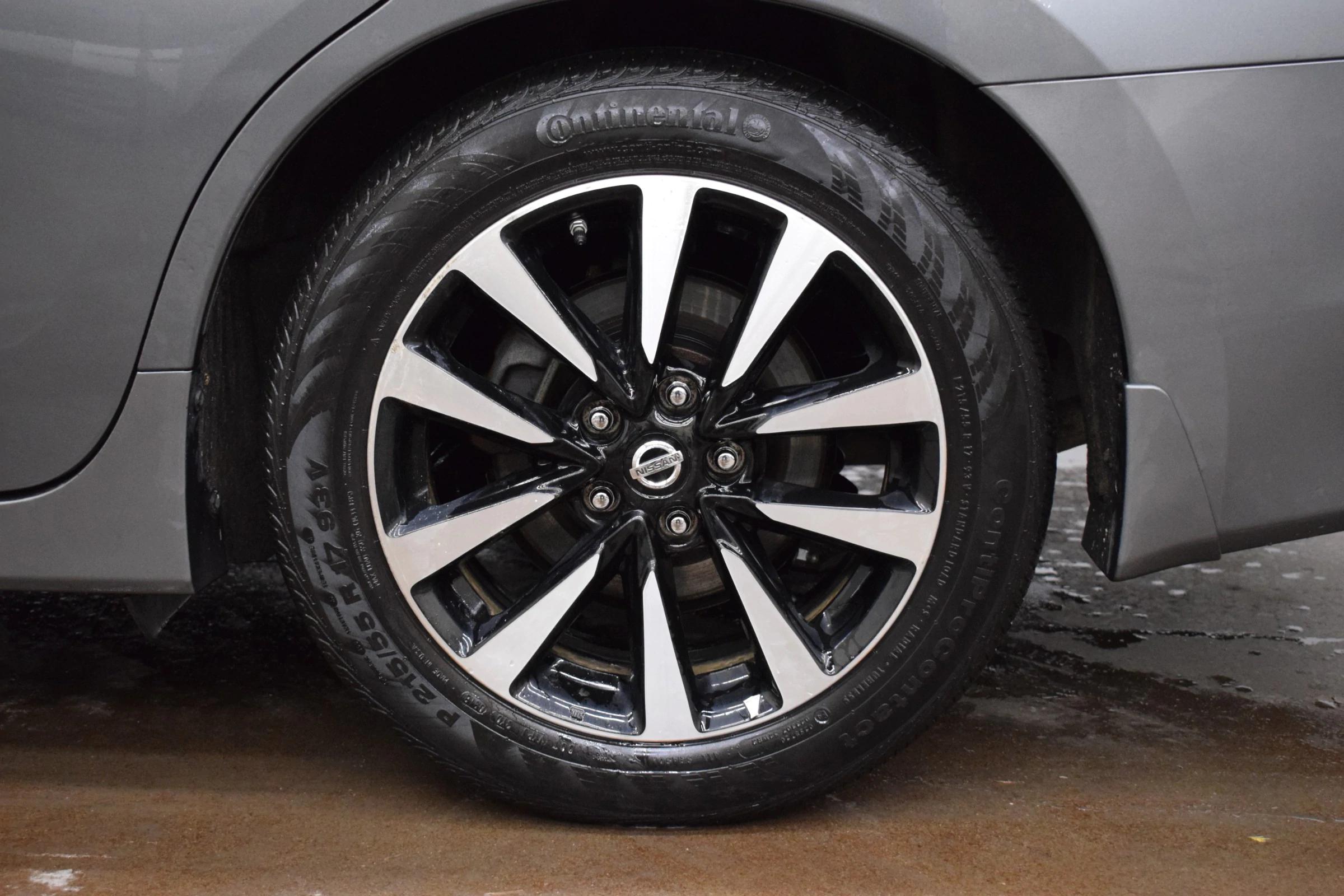 
								2018 Nissan Altima SV full									