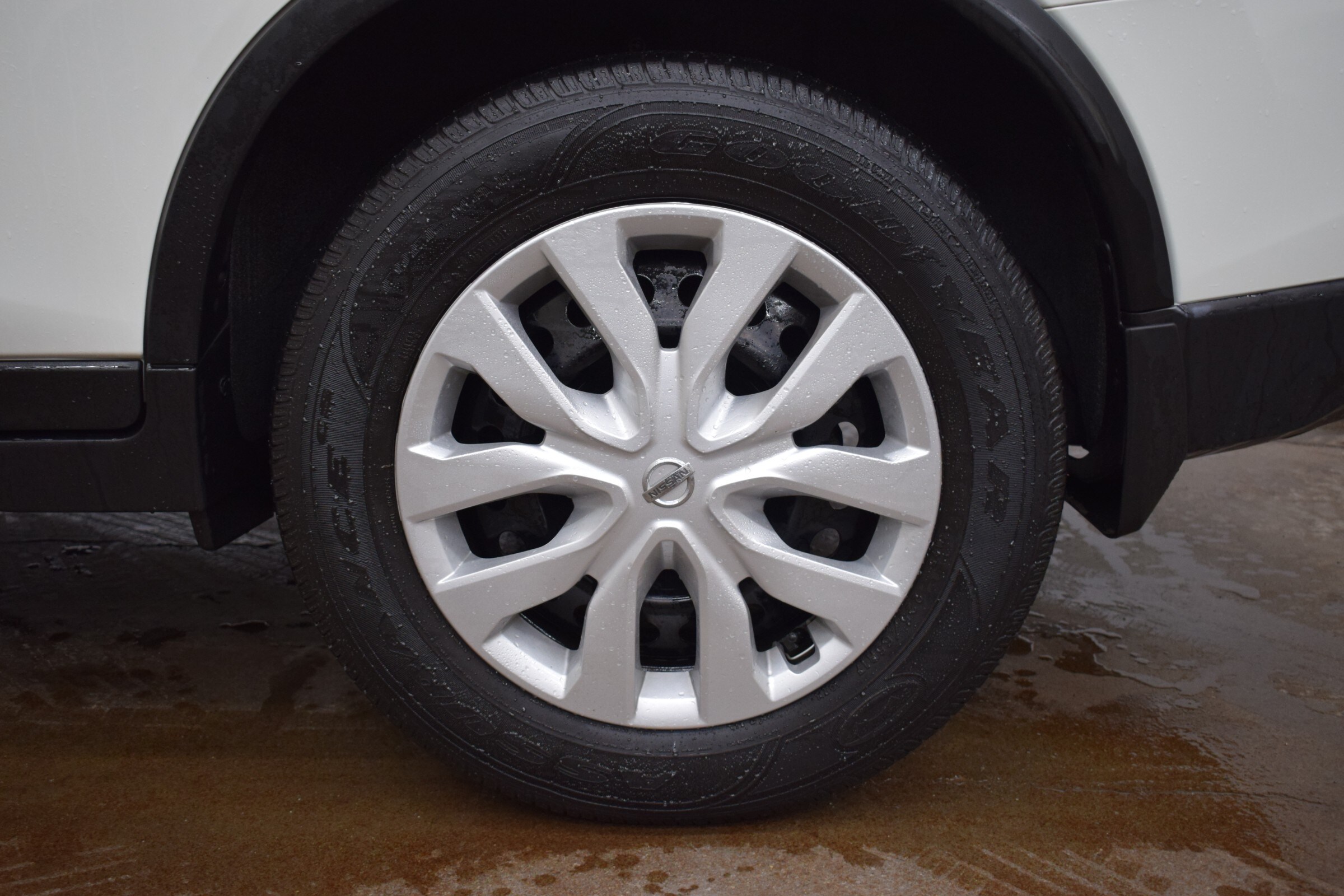 
								2016 Nissan Rogue S full									
