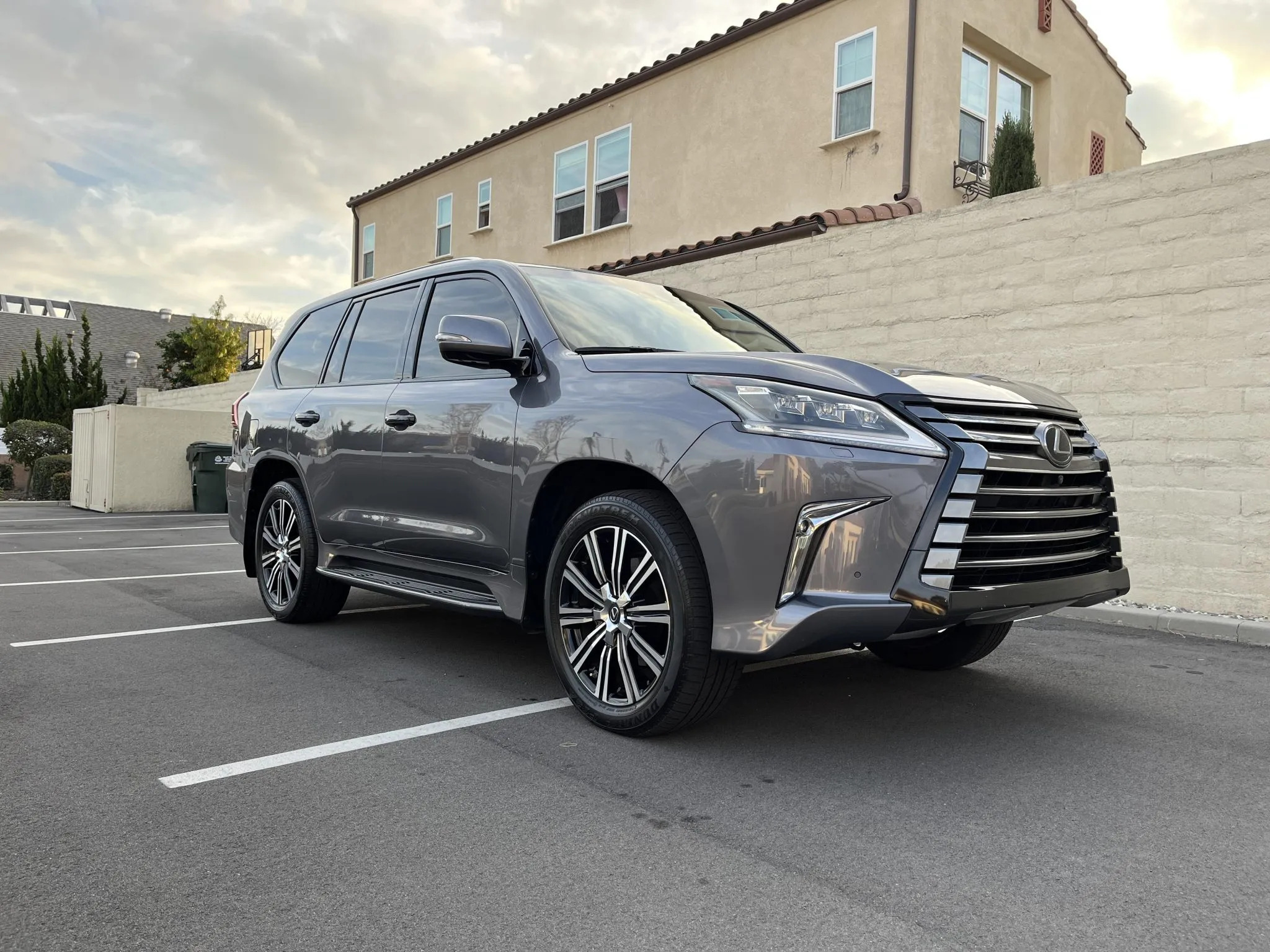 
								2018 Lexus LX570 full									