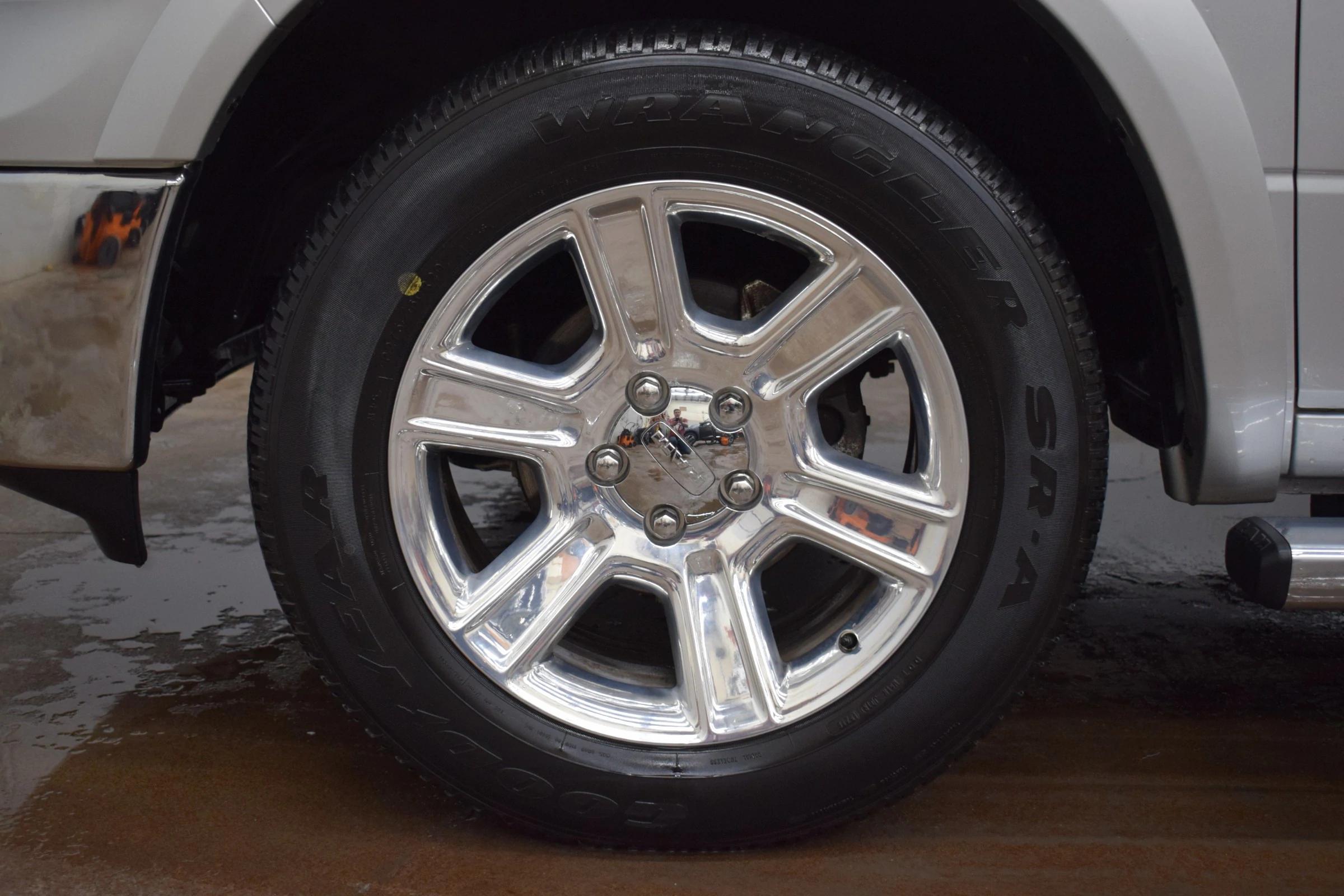 
								2016 Ram 1500 Laramie full									