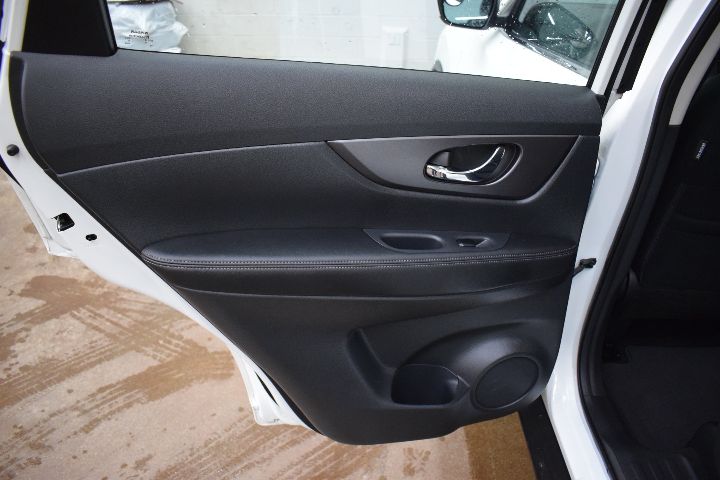 
								2016 Nissan Rogue S full									
