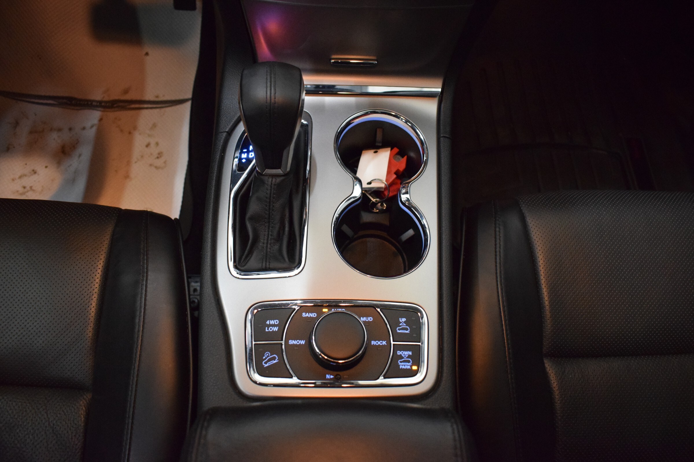
								2017 Jeep Grand Cherokee Summit full									