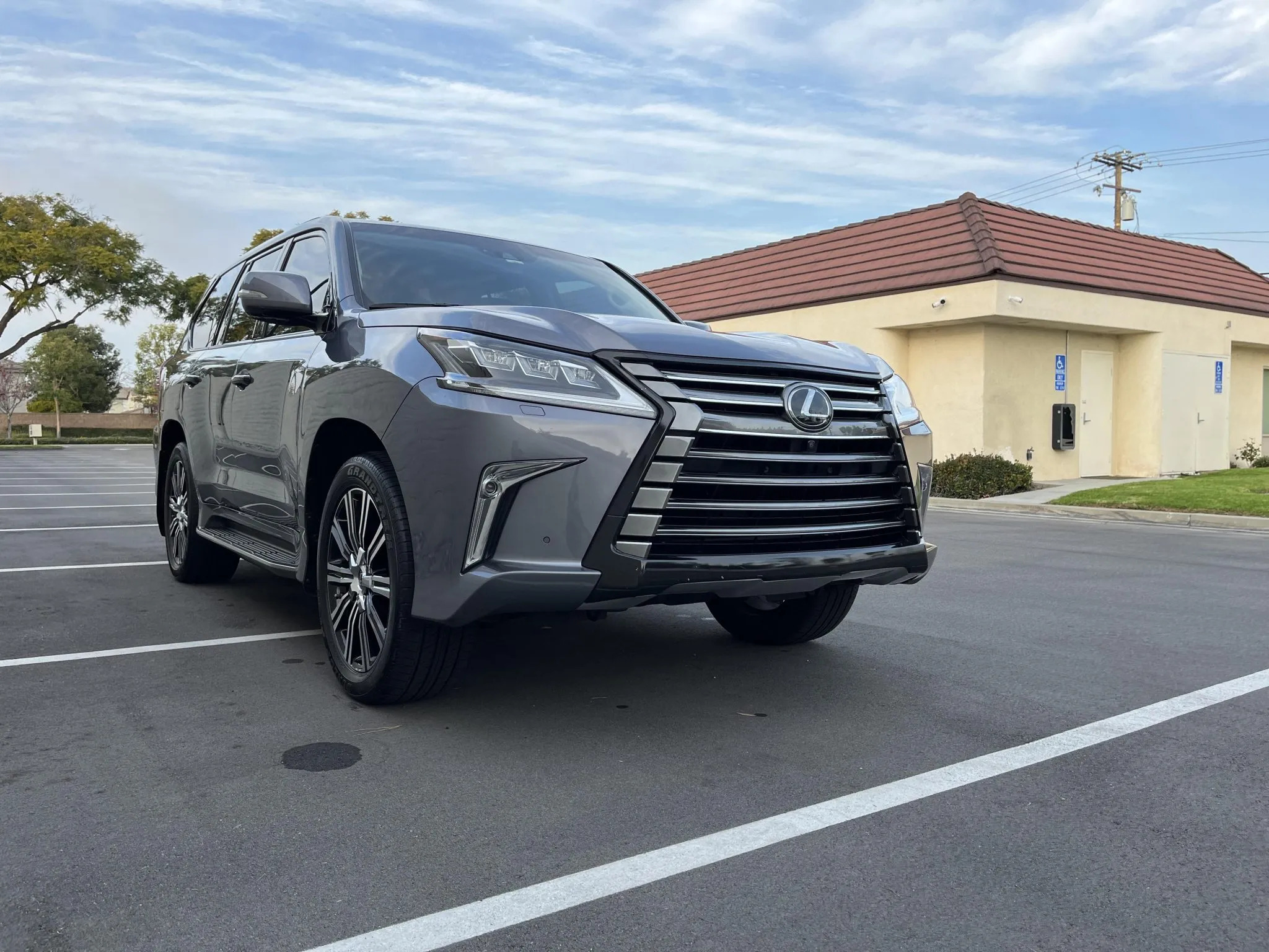 
								2018 Lexus LX570 full									