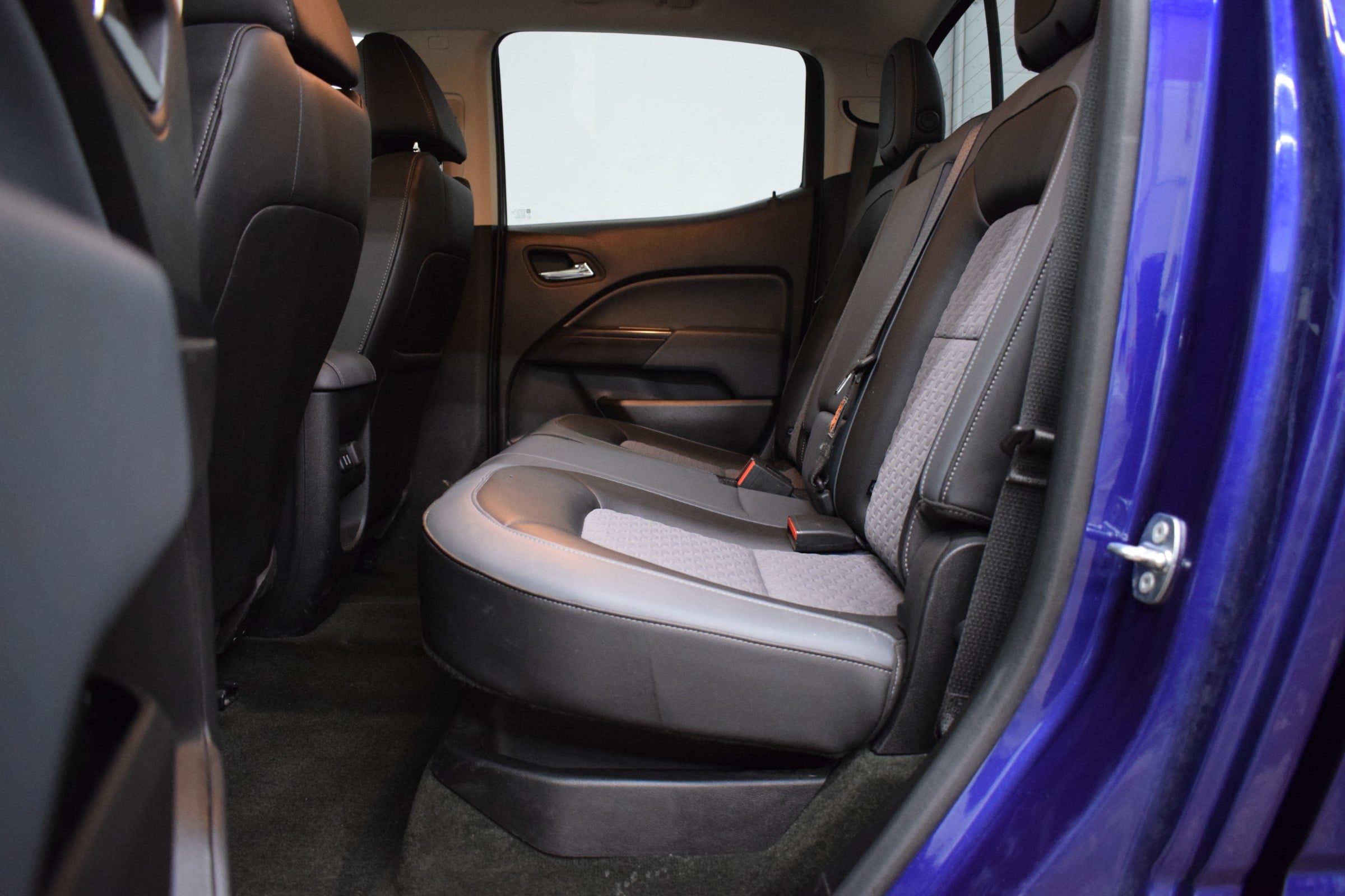 
								2017 Chevrolet Colorado Z71 full									