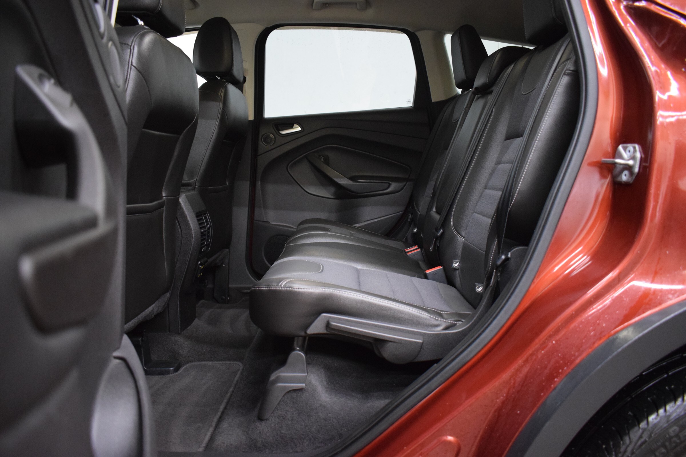 
								2015 Ford Escape SE full									