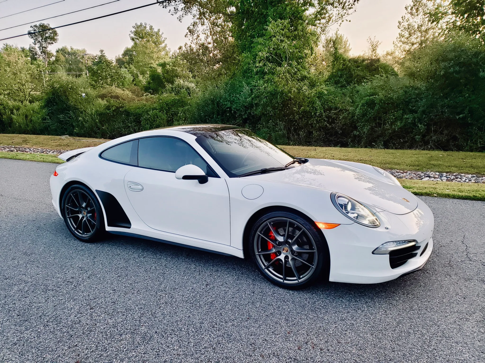 
								2013 Porsche 911 Carrera 4S Coupe full									