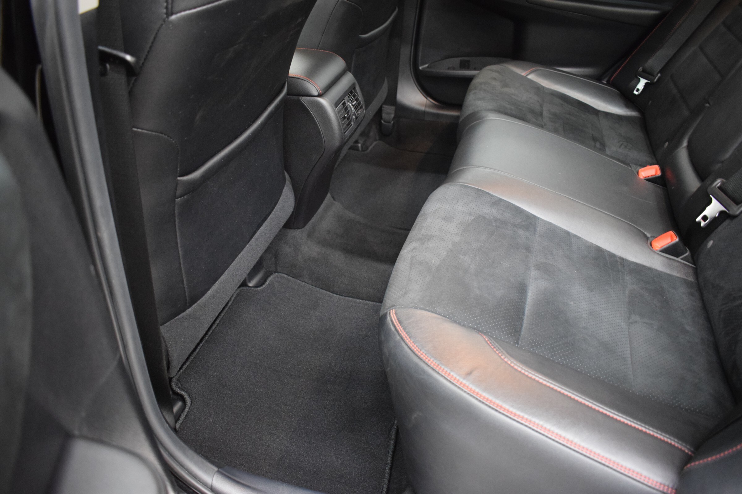 
								2015 Toyota Camry XLE full									