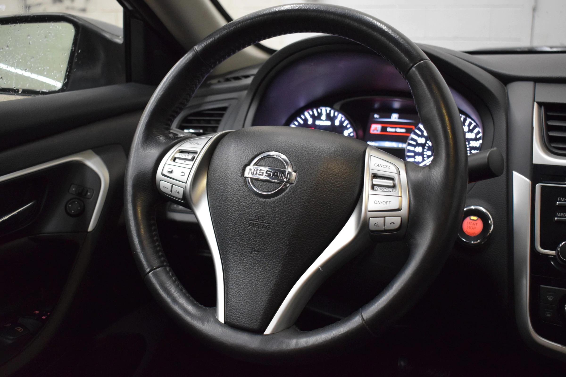 
								2018 Nissan Altima SV full									