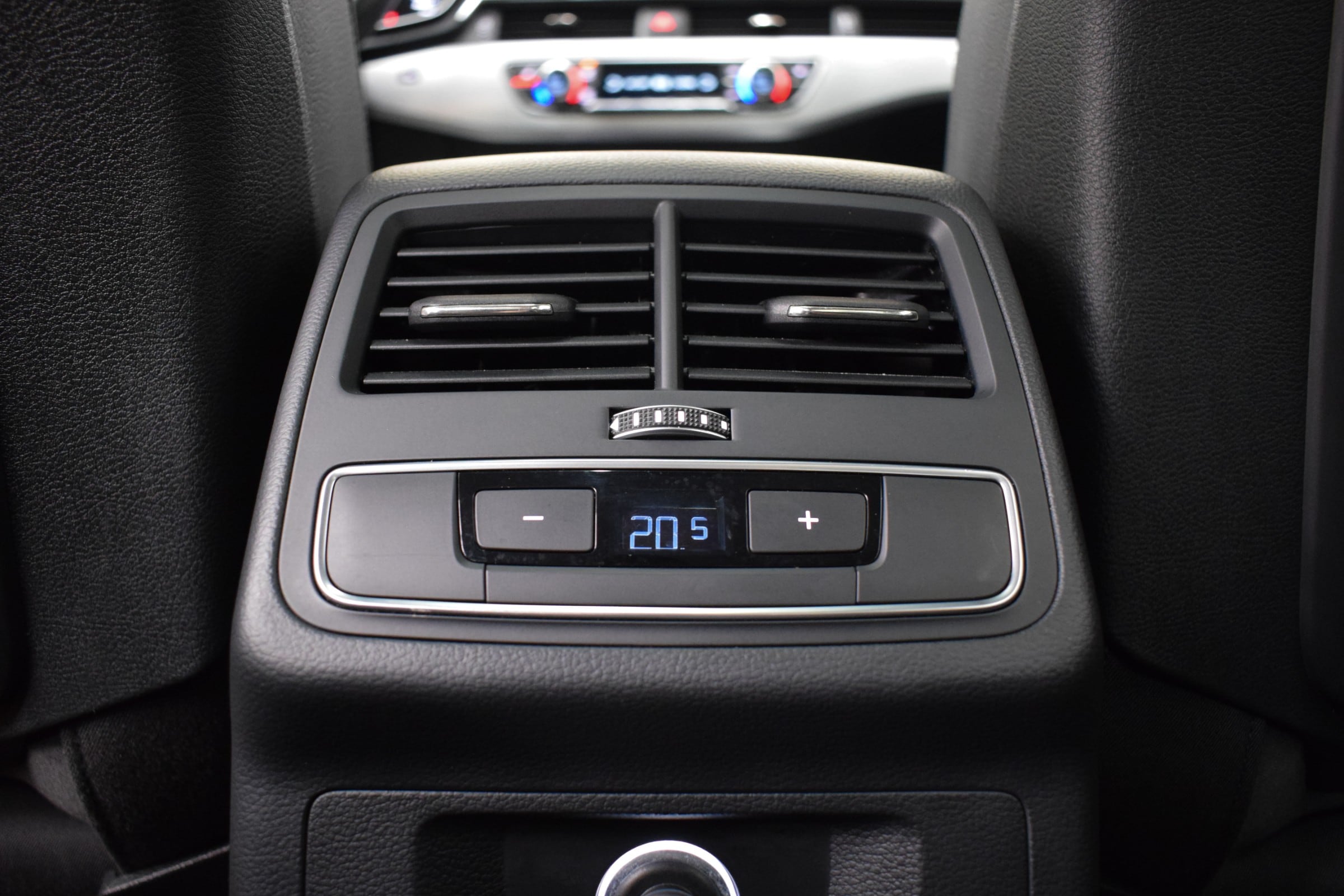 
								2018 Audi A4 full									