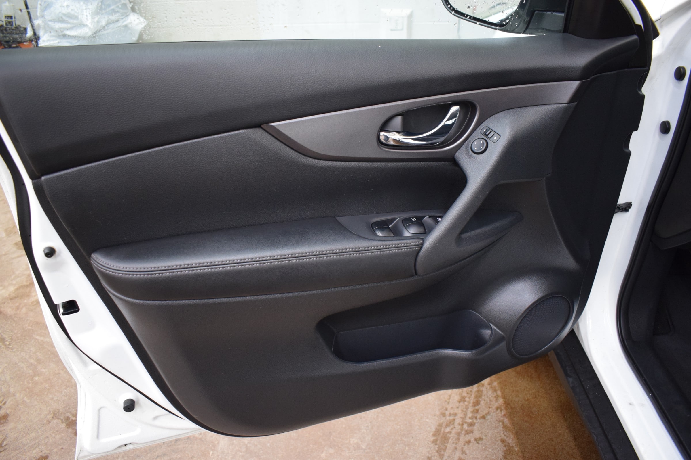 
								2016 Nissan Rogue S full									