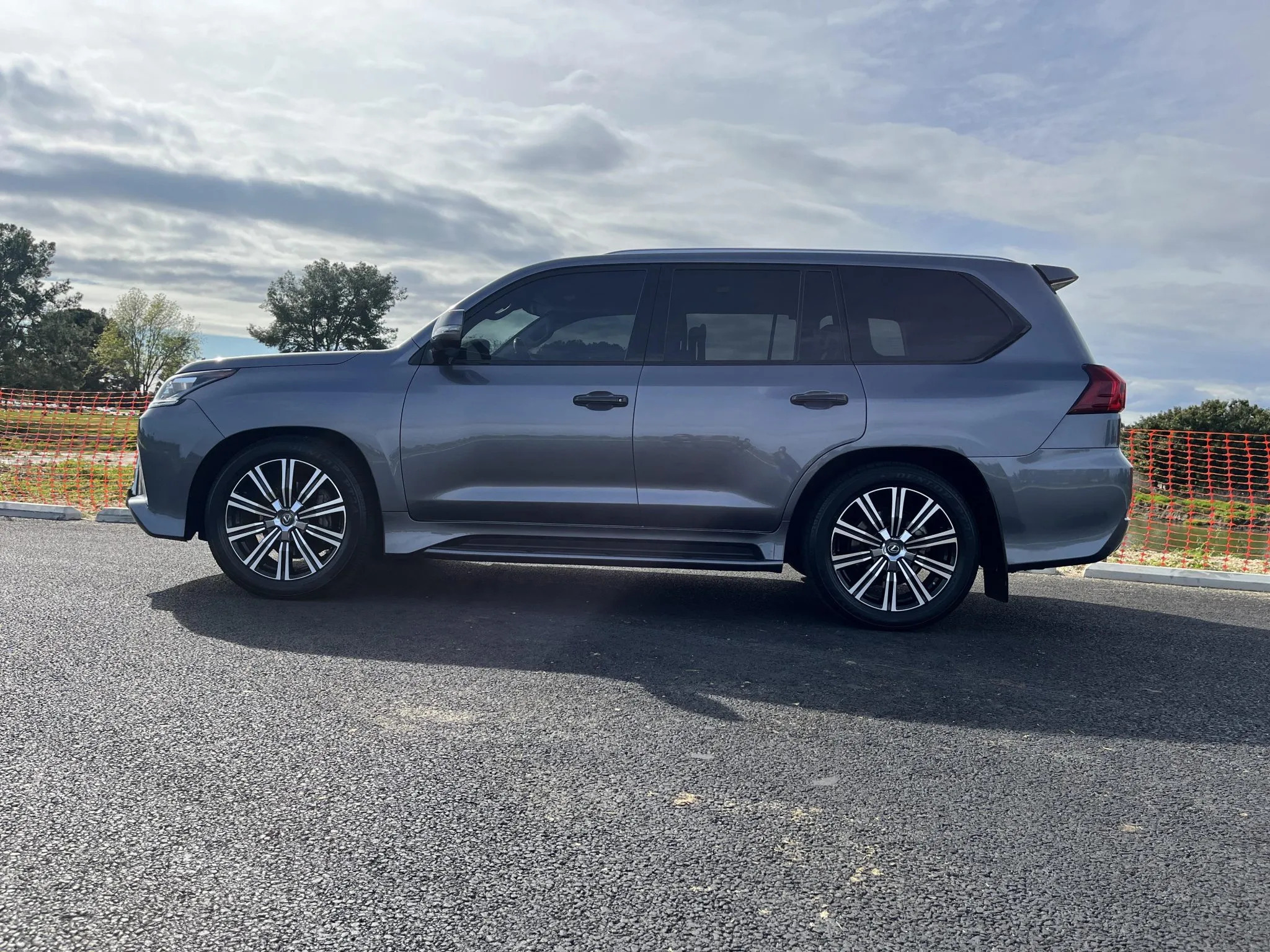 
								2018 Lexus LX570 full									