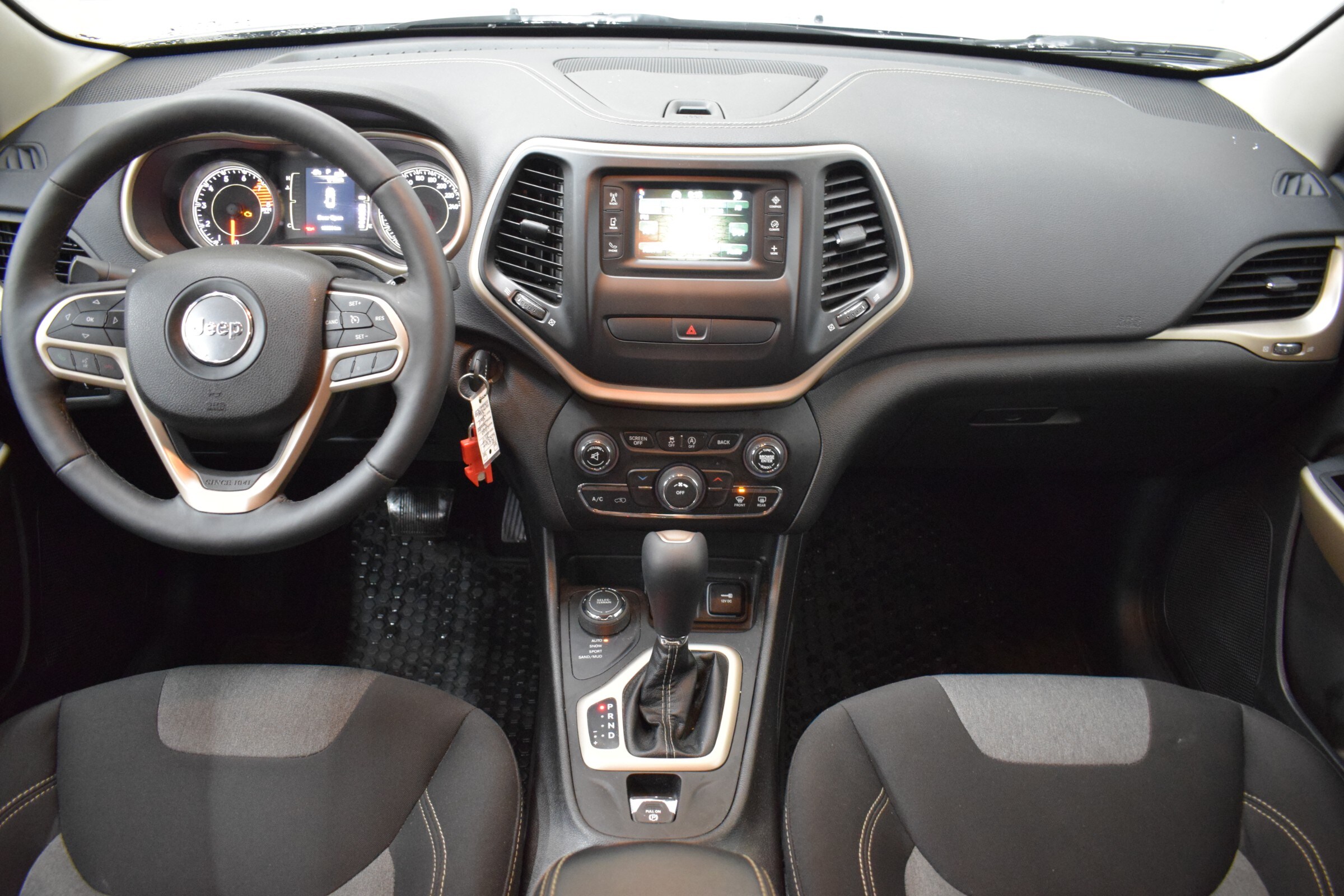 
								2017 Jeep Cherokee Sport full									