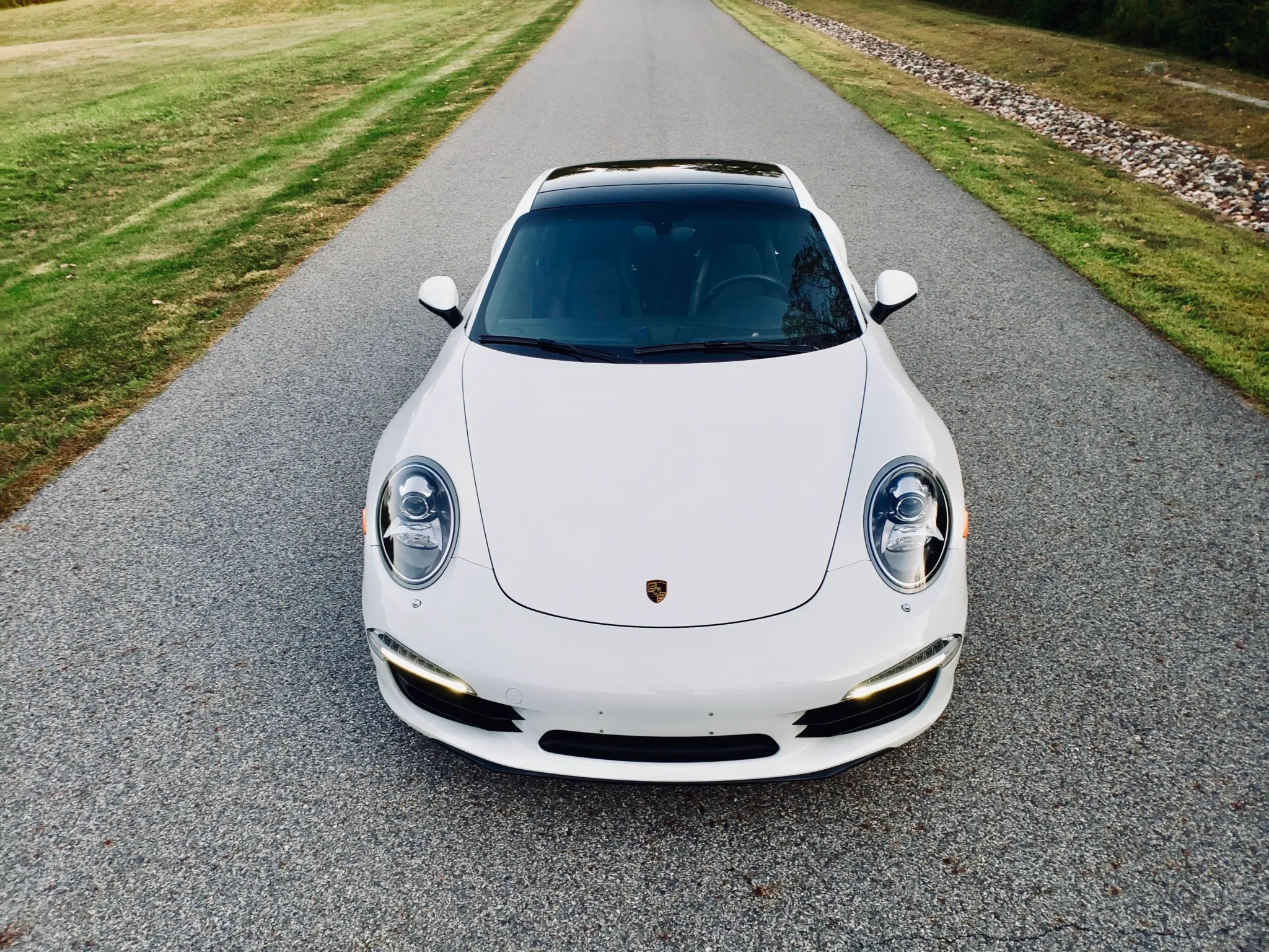 
								2013 Porsche 911 Carrera 4S Coupe full									