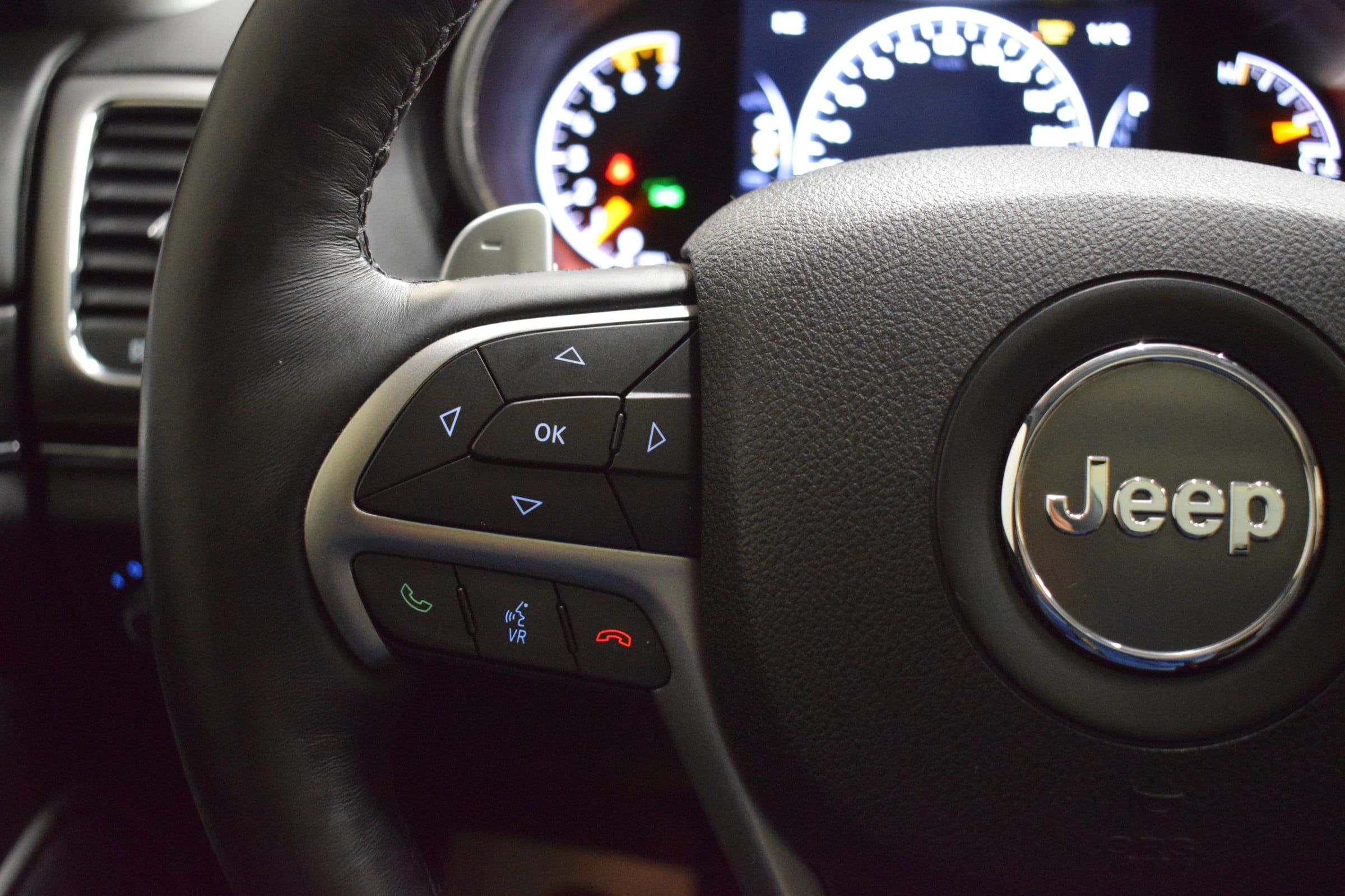 
								2017 Jeep Grand Cherokee Summit full									