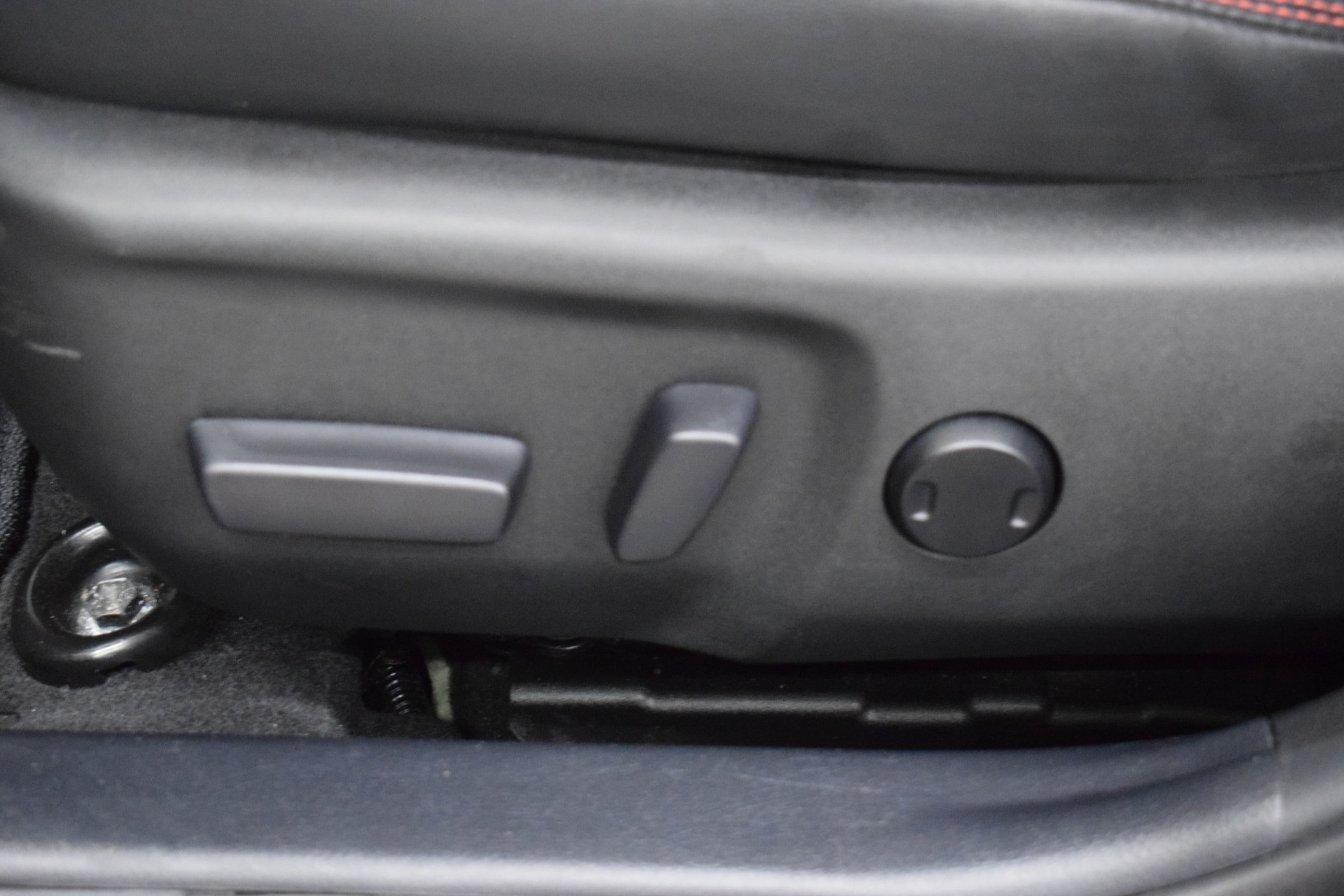 
								2015 Toyota Camry XLE full									
