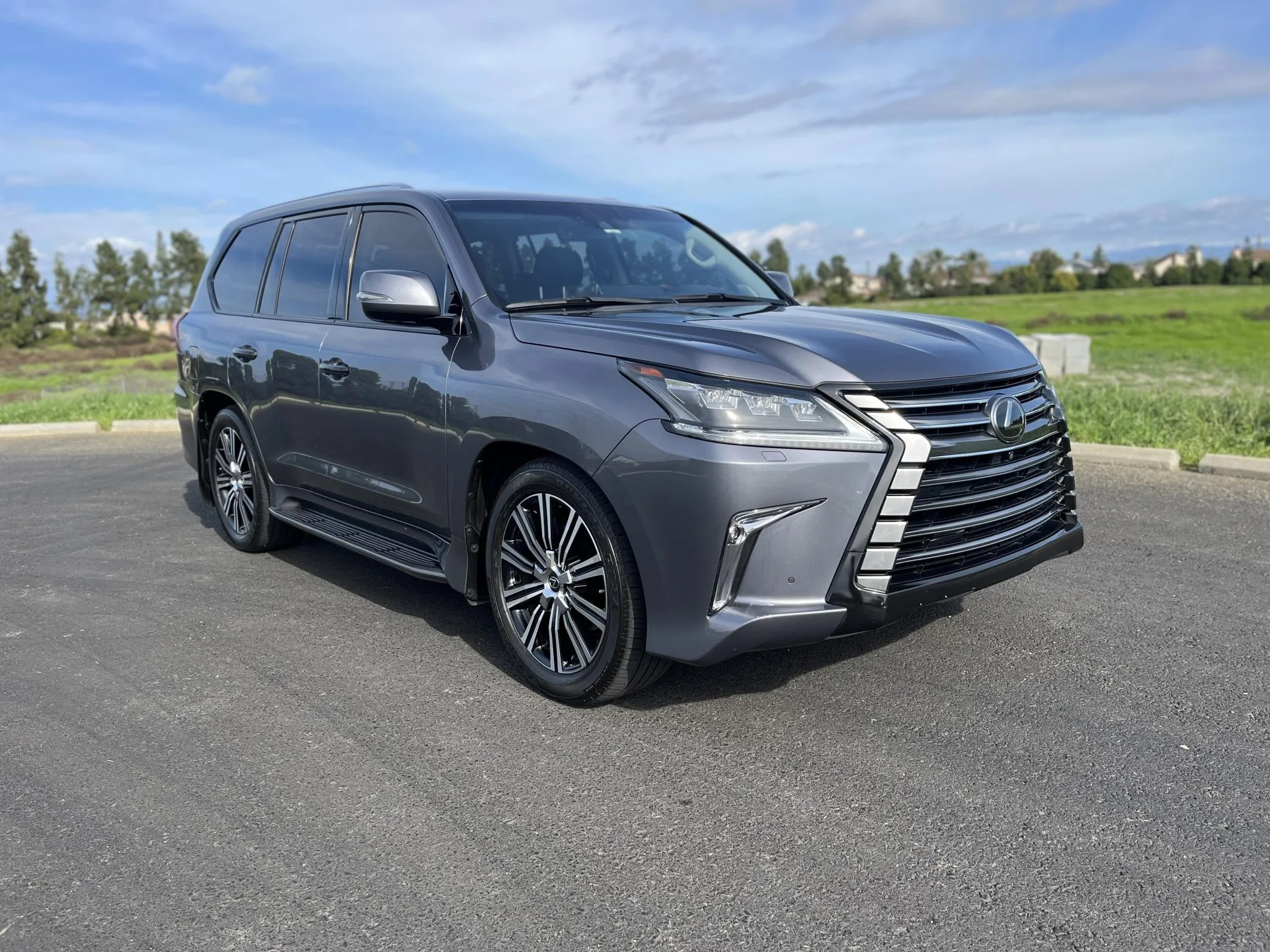 
								2018 Lexus LX570 full									
