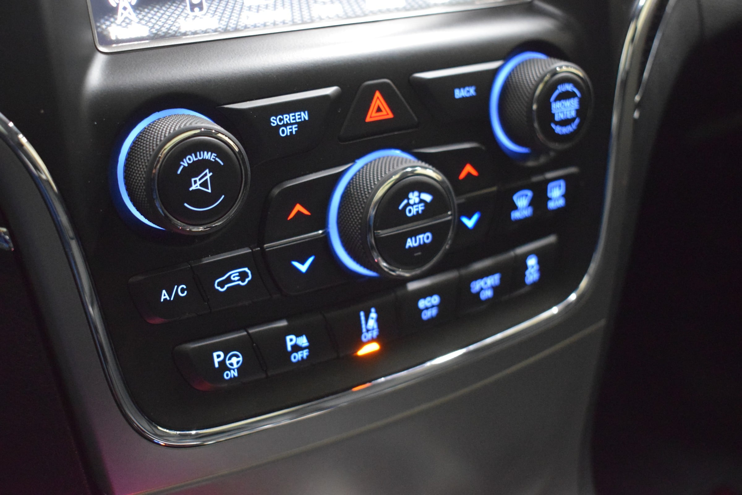 
								2017 Jeep Grand Cherokee Summit full									