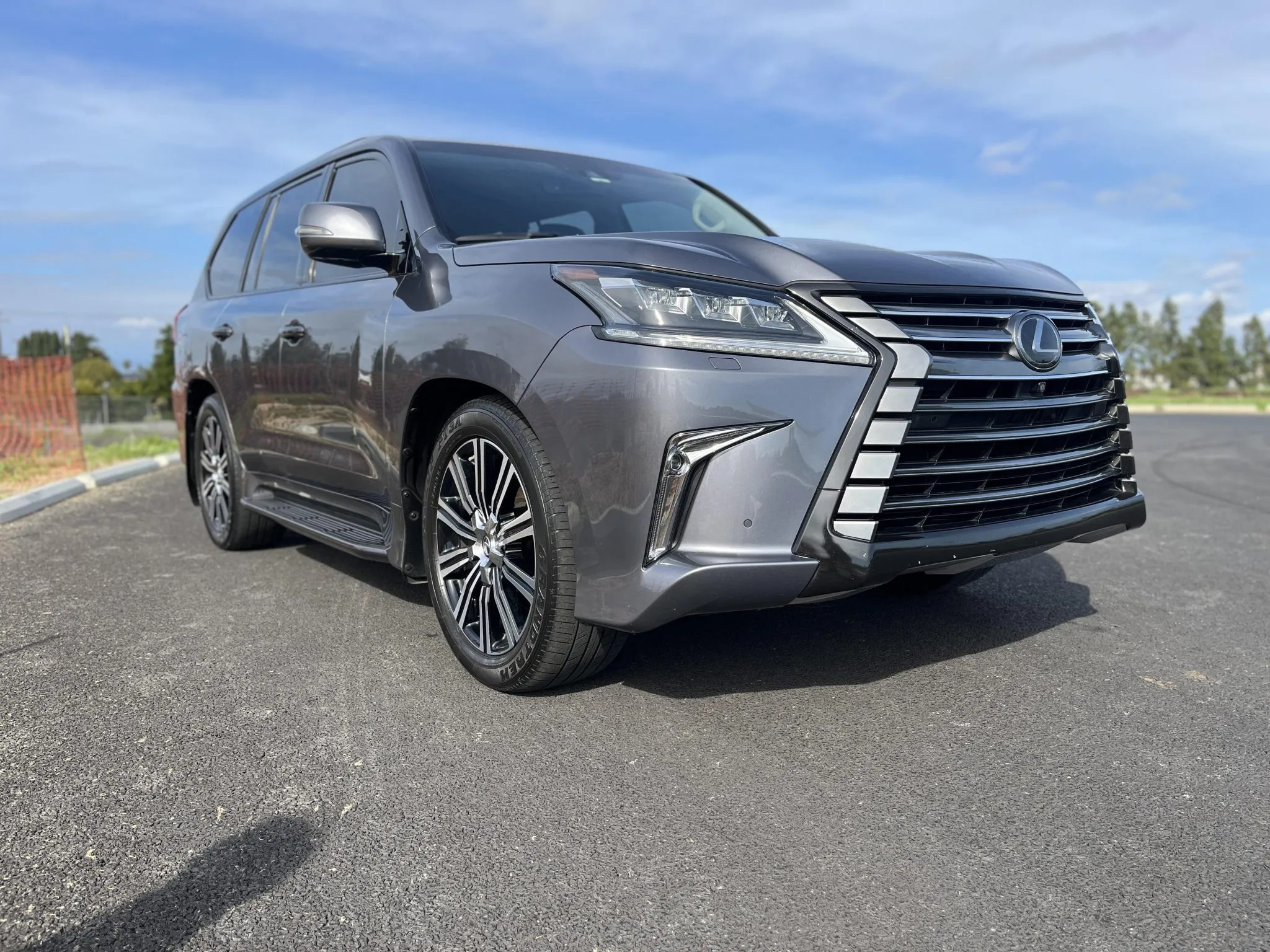 
								2018 Lexus LX570 full									