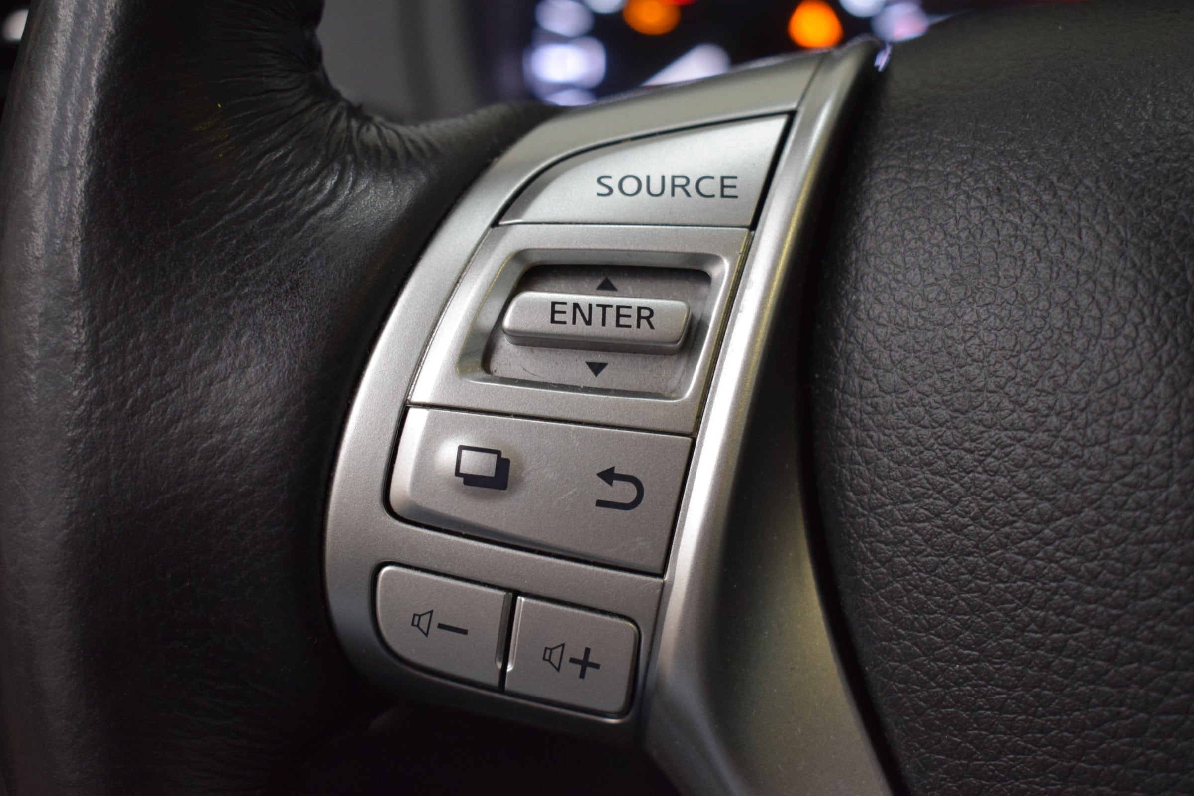 
								2018 Nissan Altima SV full									
