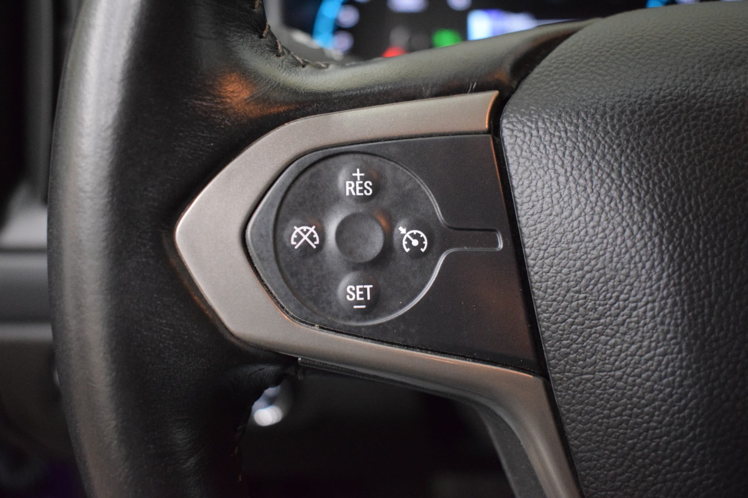 
								2017 Chevrolet Colorado Z71 full									