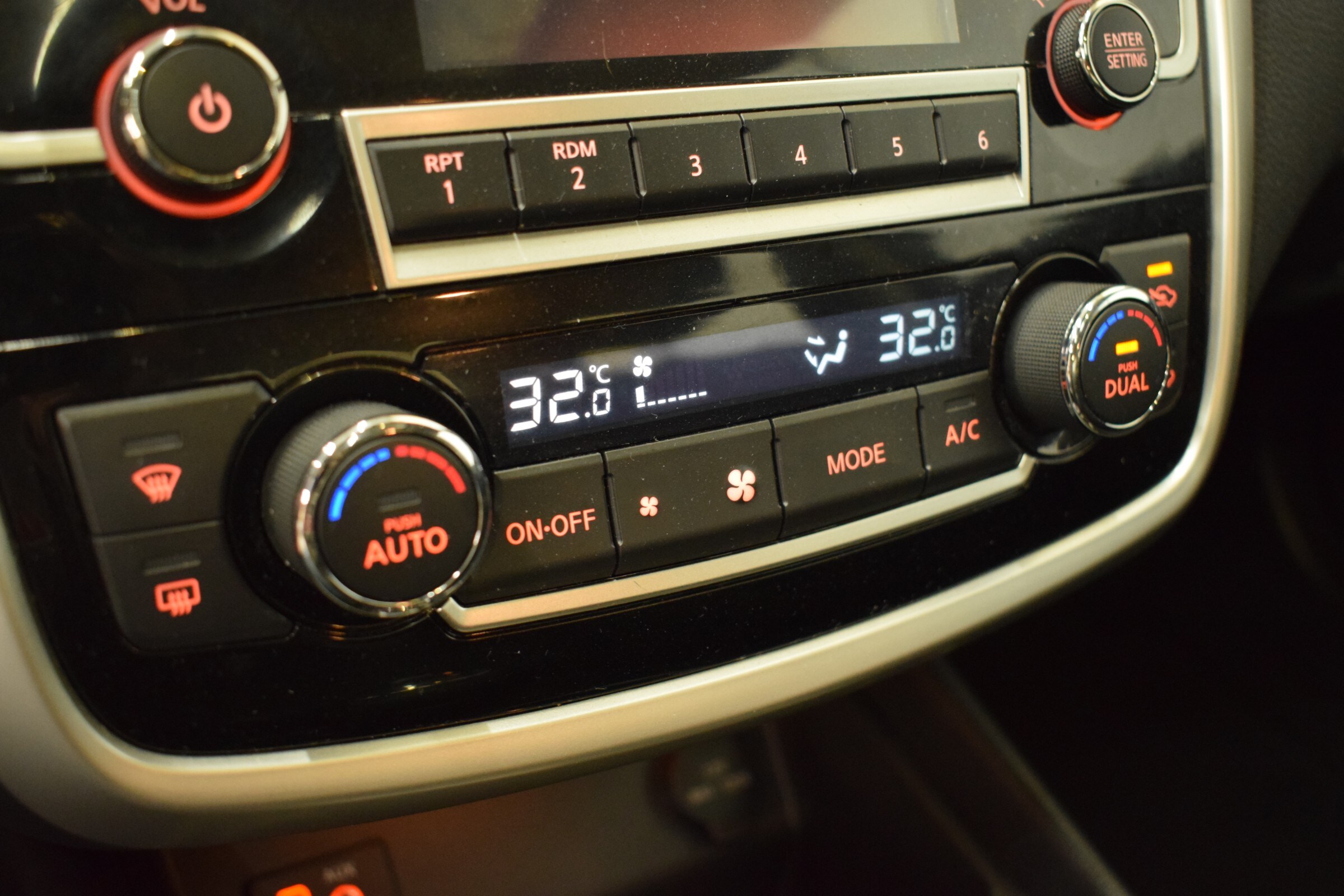 
								2018 Nissan Altima SV full									