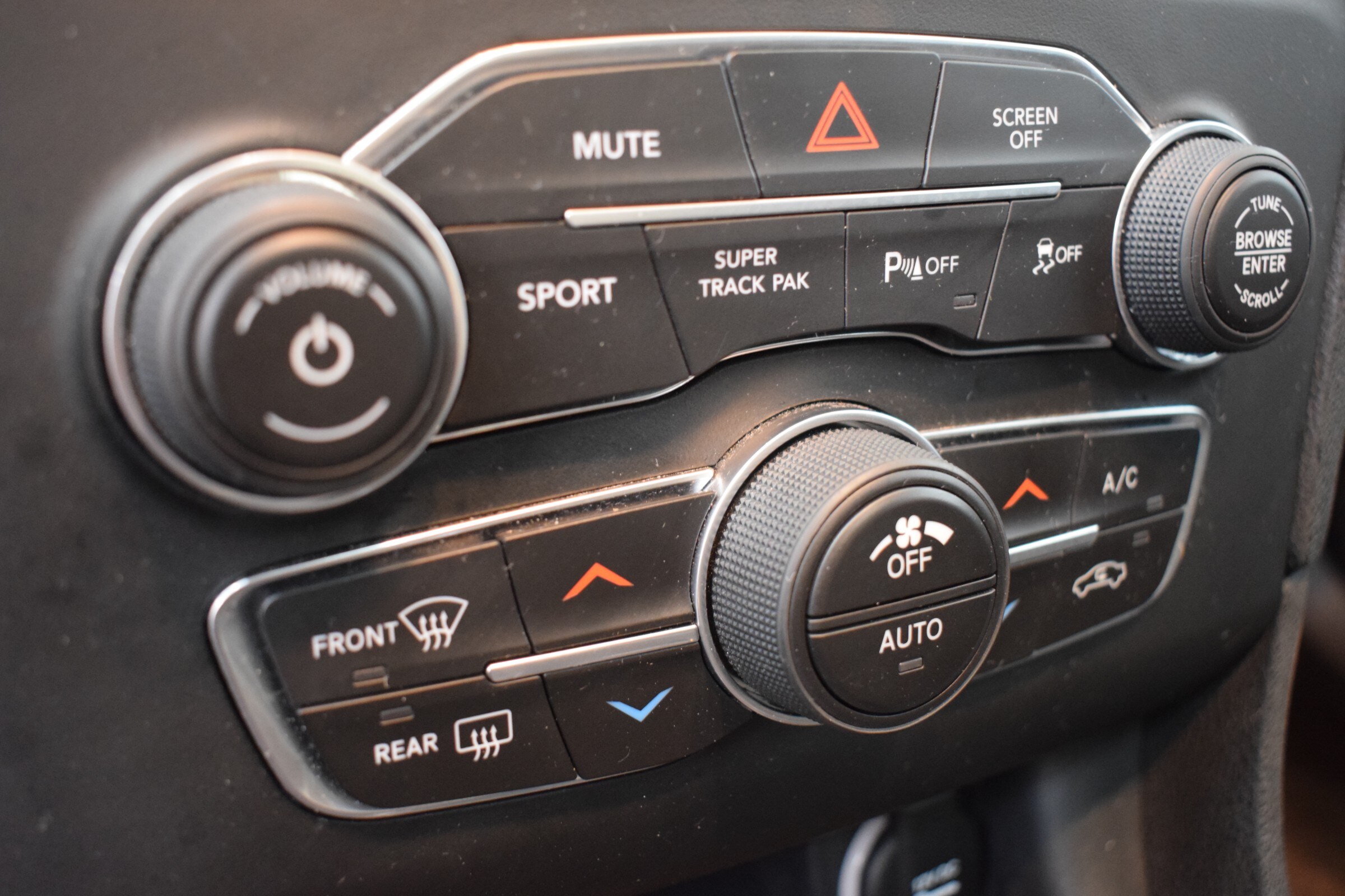 
								2018 Dodge Charger GT full									