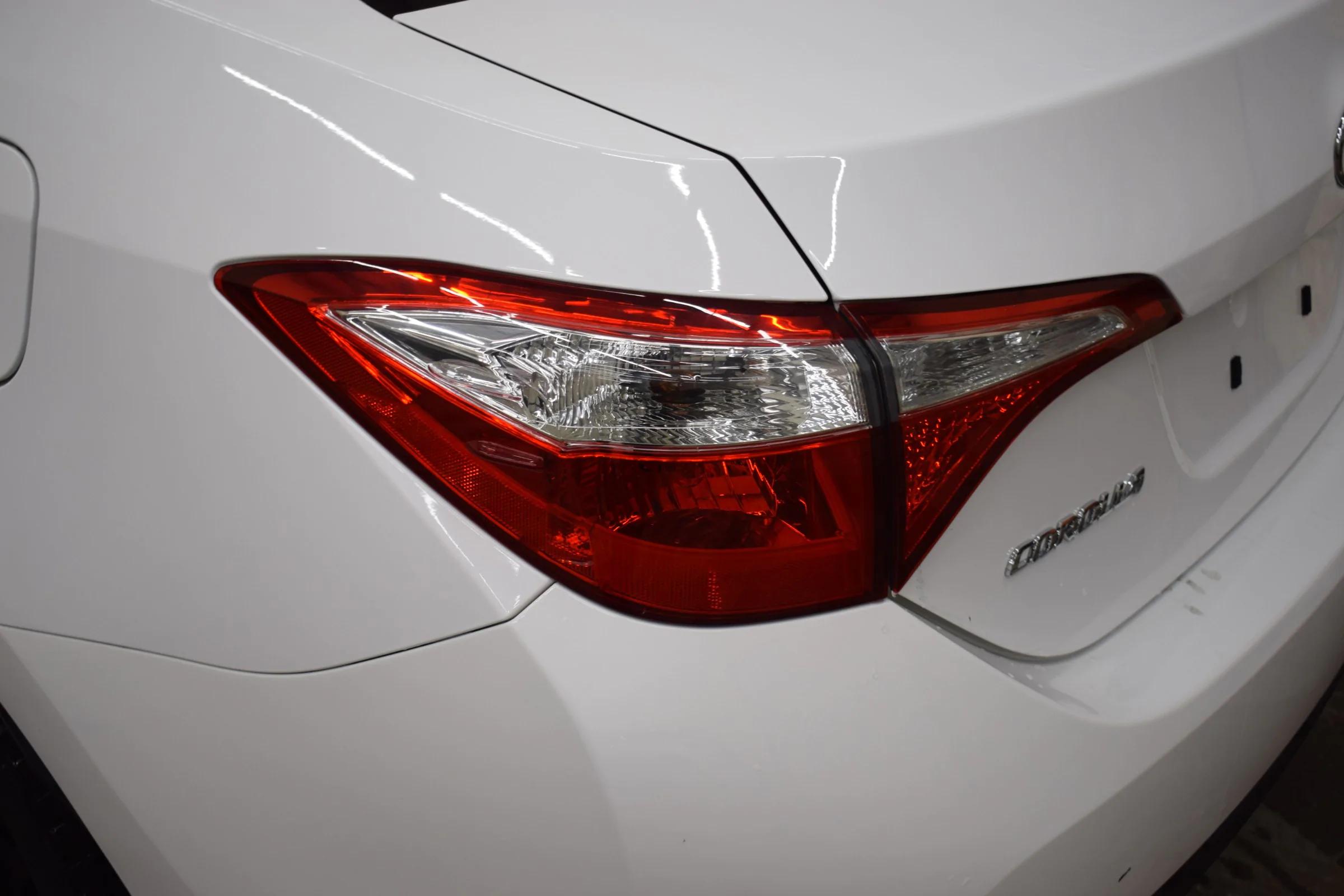 
								2016 Toyota Corolla LE full									