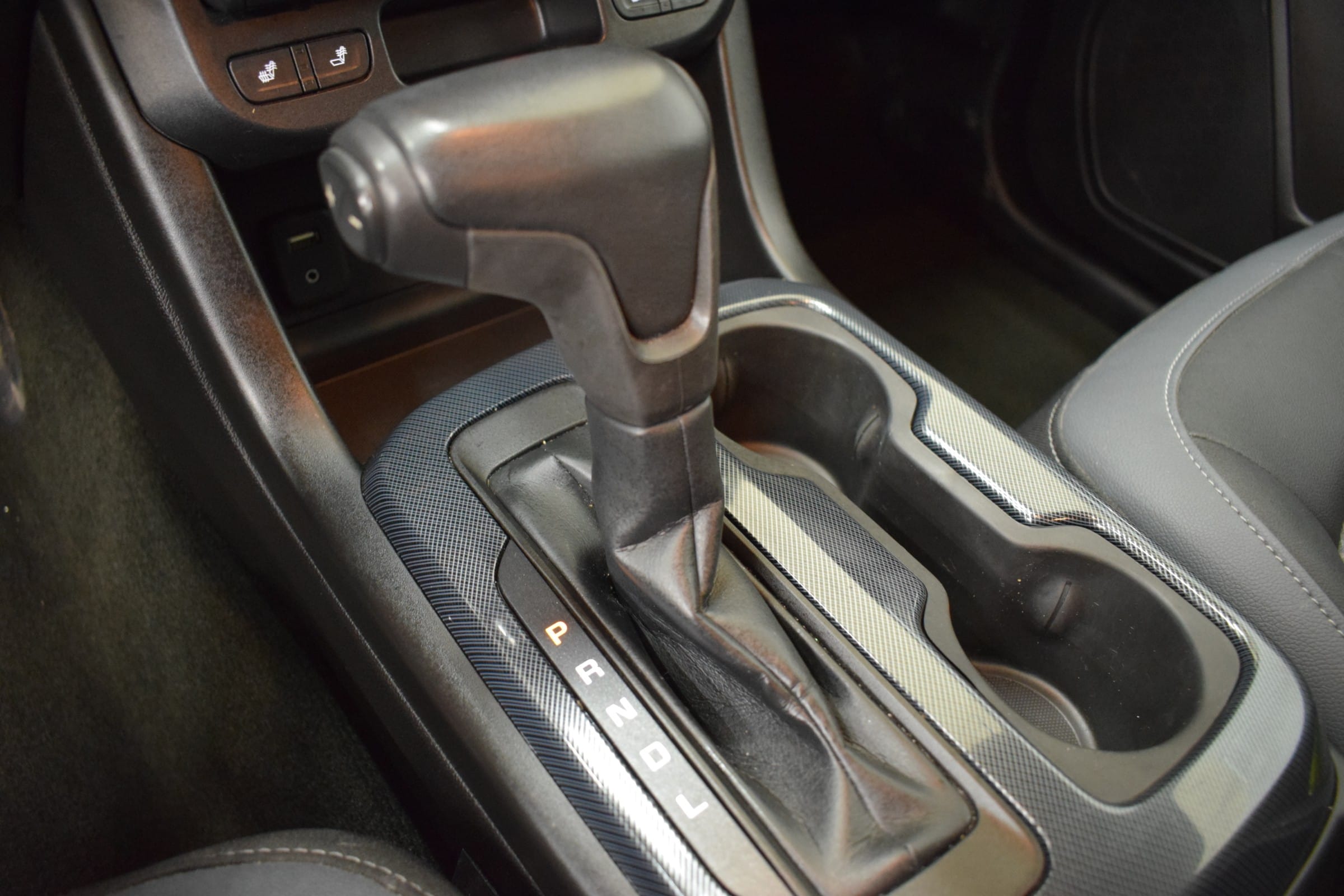 
								2017 Chevrolet Colorado Z71 full									