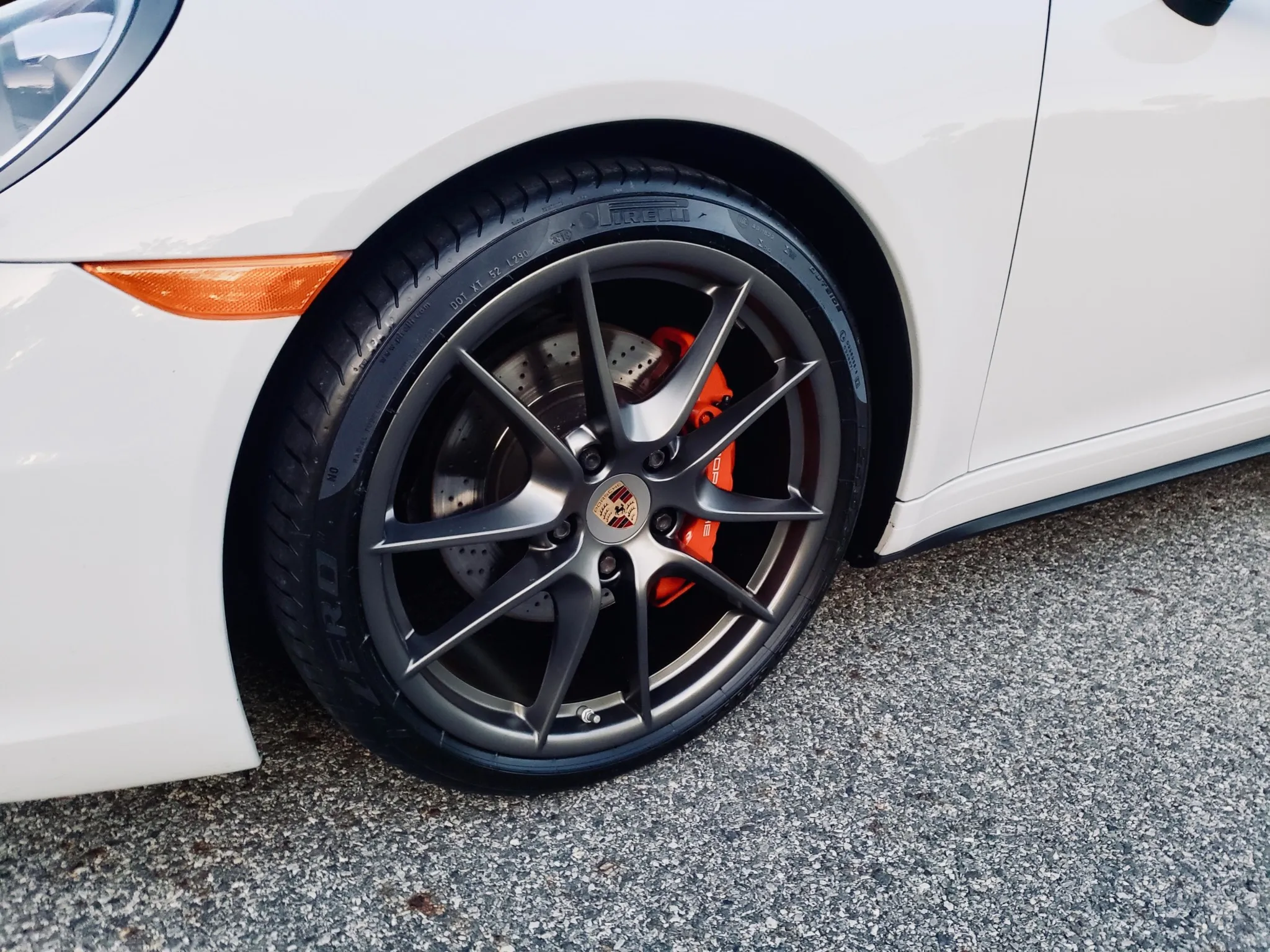 
								2013 Porsche 911 Carrera 4S Coupe full									
