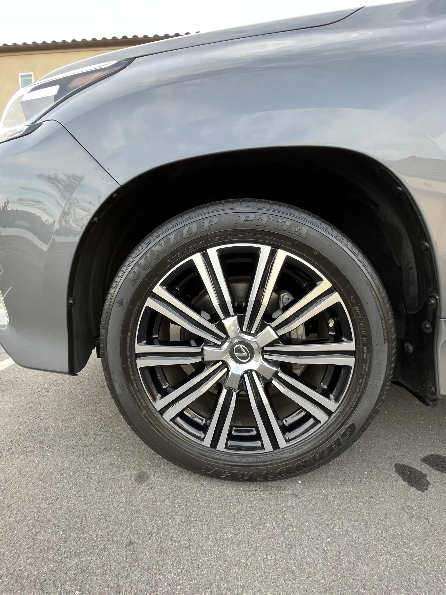 
								2018 Lexus LX570 full									