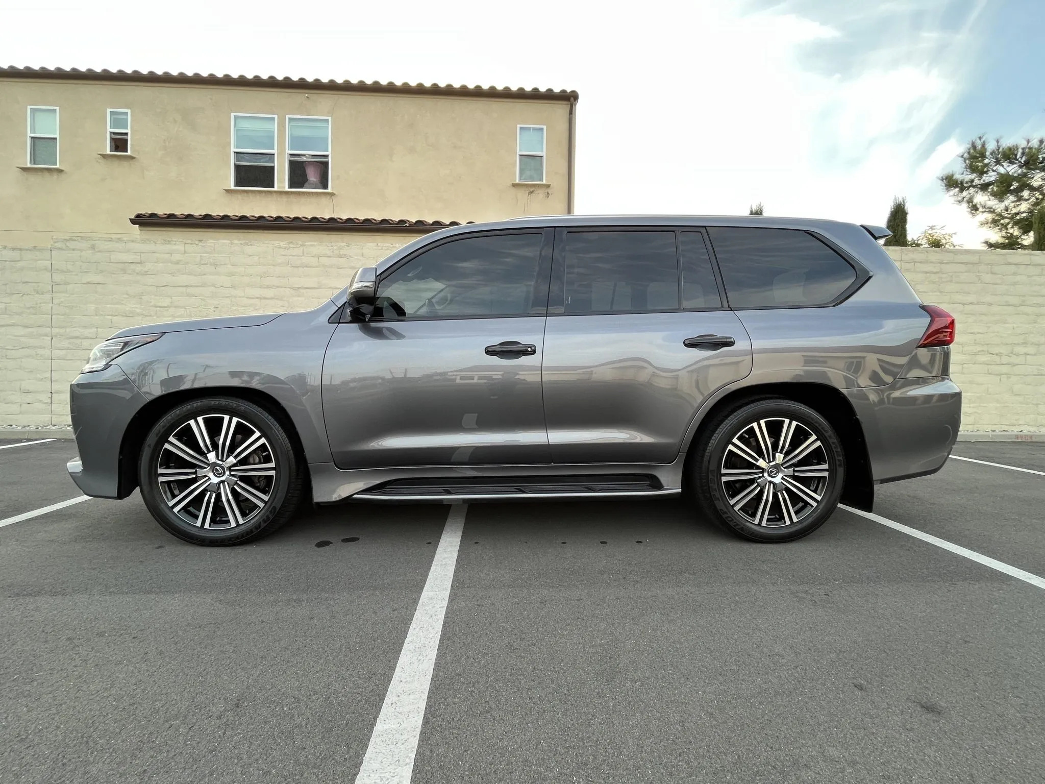 2018 Lexus LX570