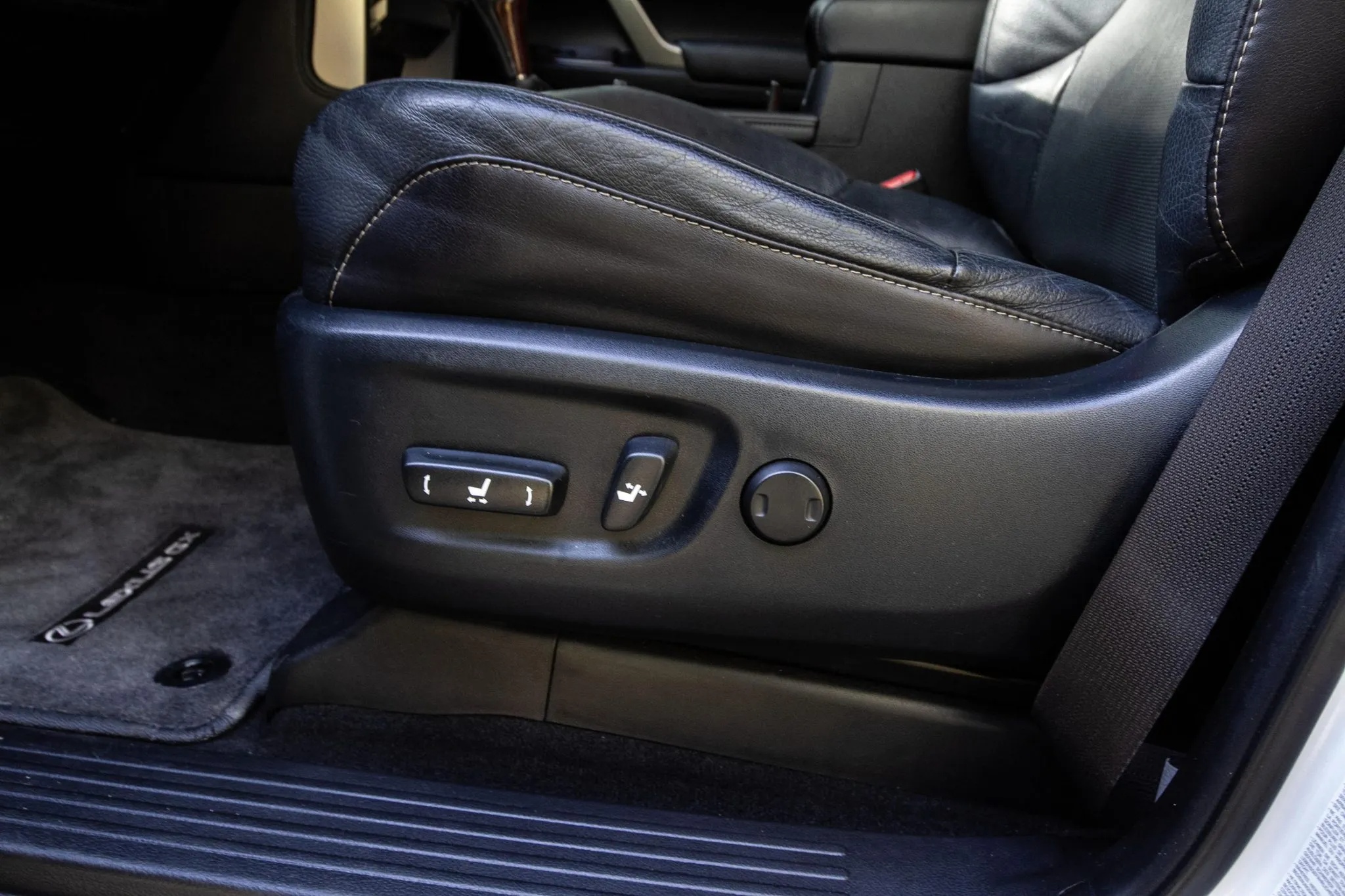 
								2018 Lexus GX460 Premium full									