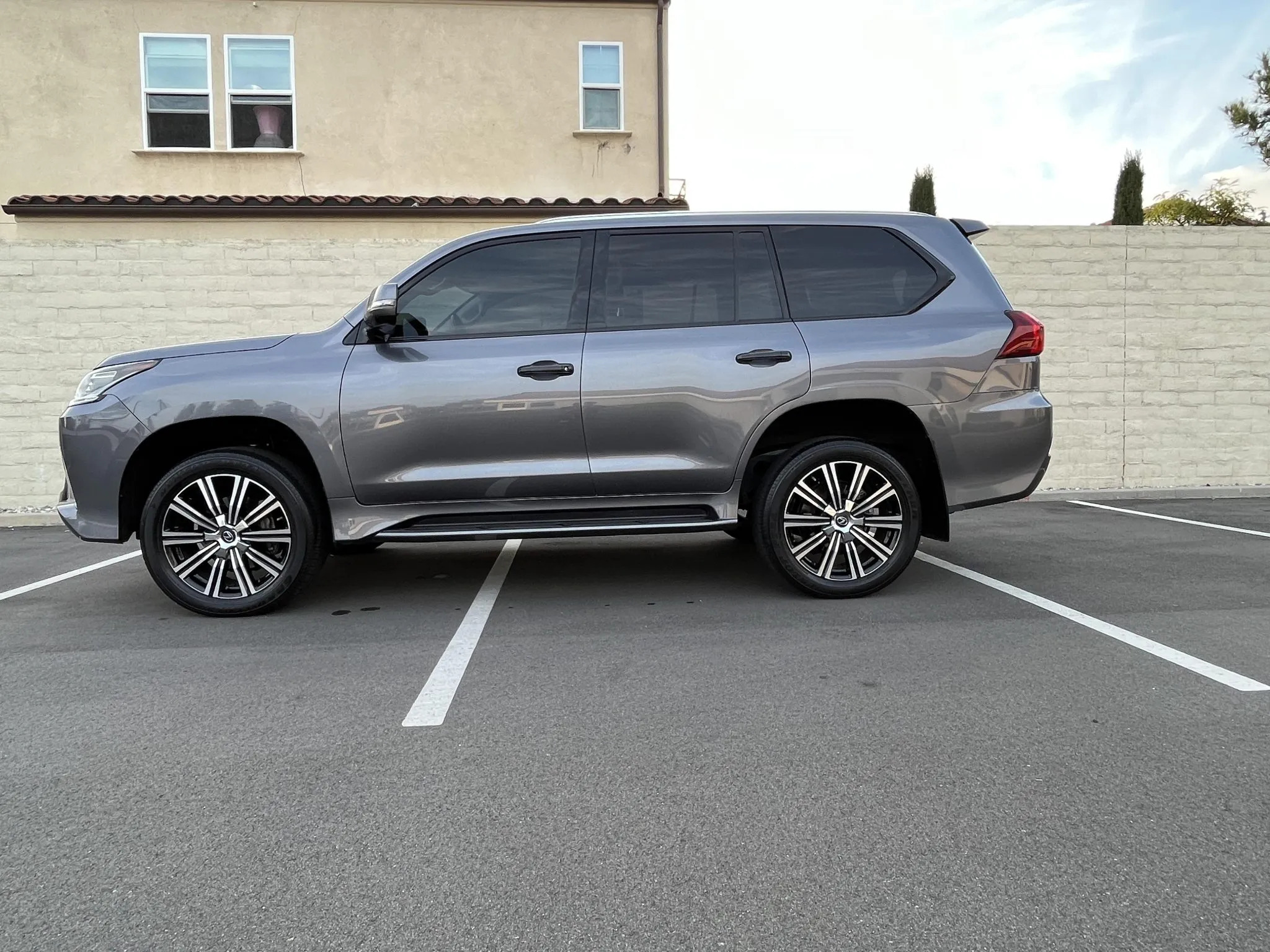2018 Lexus LX570