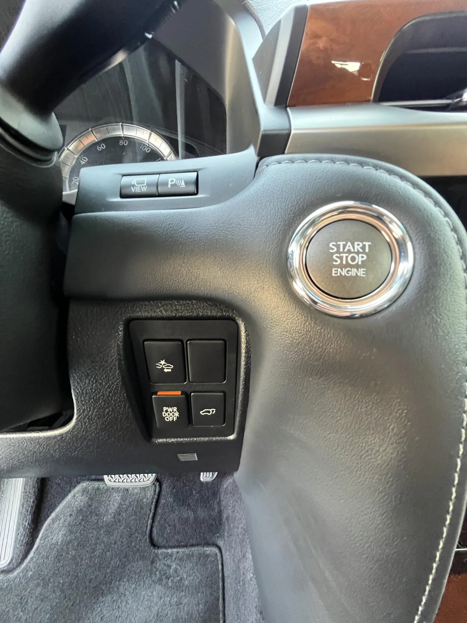 
								2018 Lexus LX570 full									