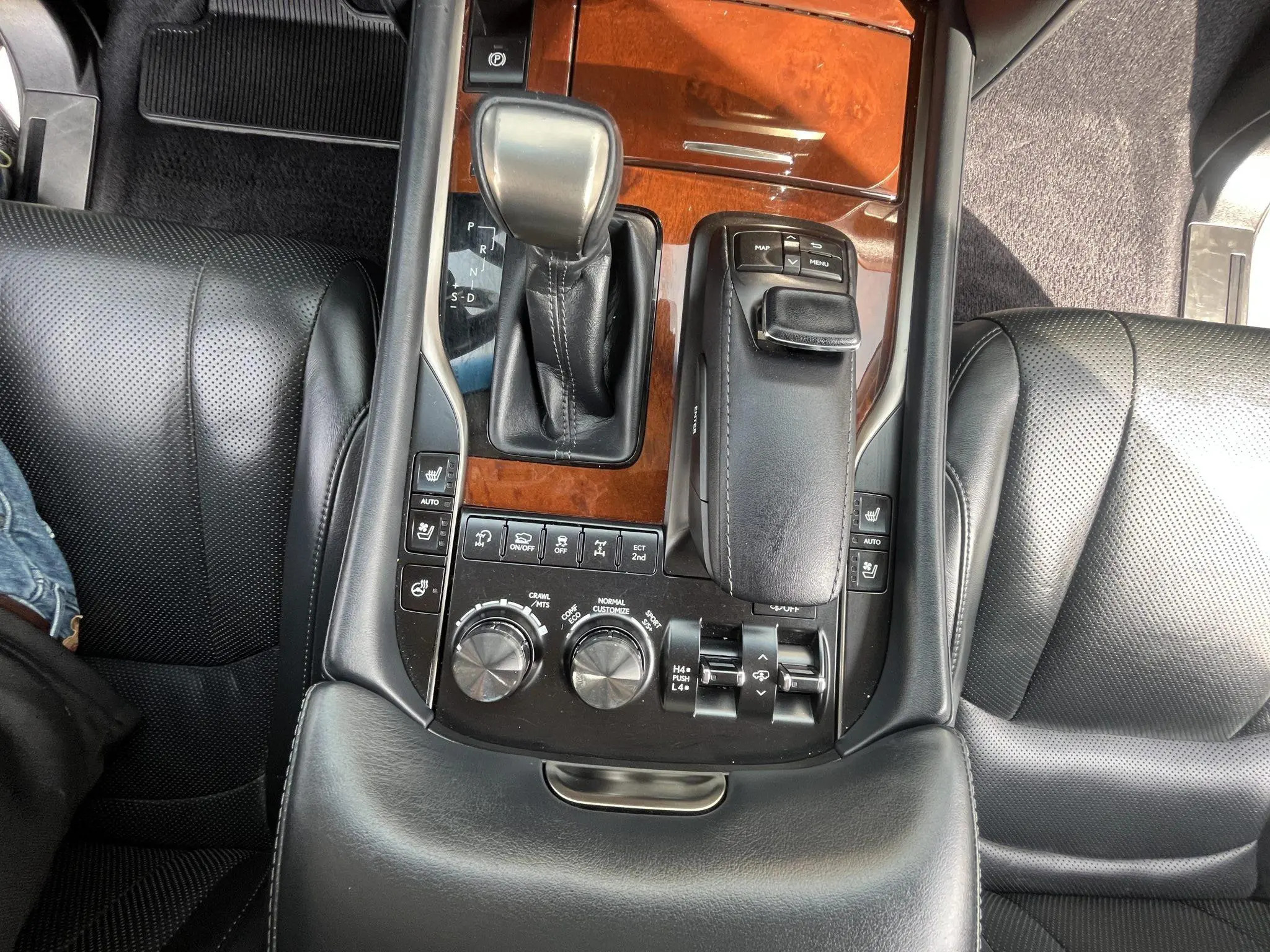 
								2018 Lexus LX570 full									