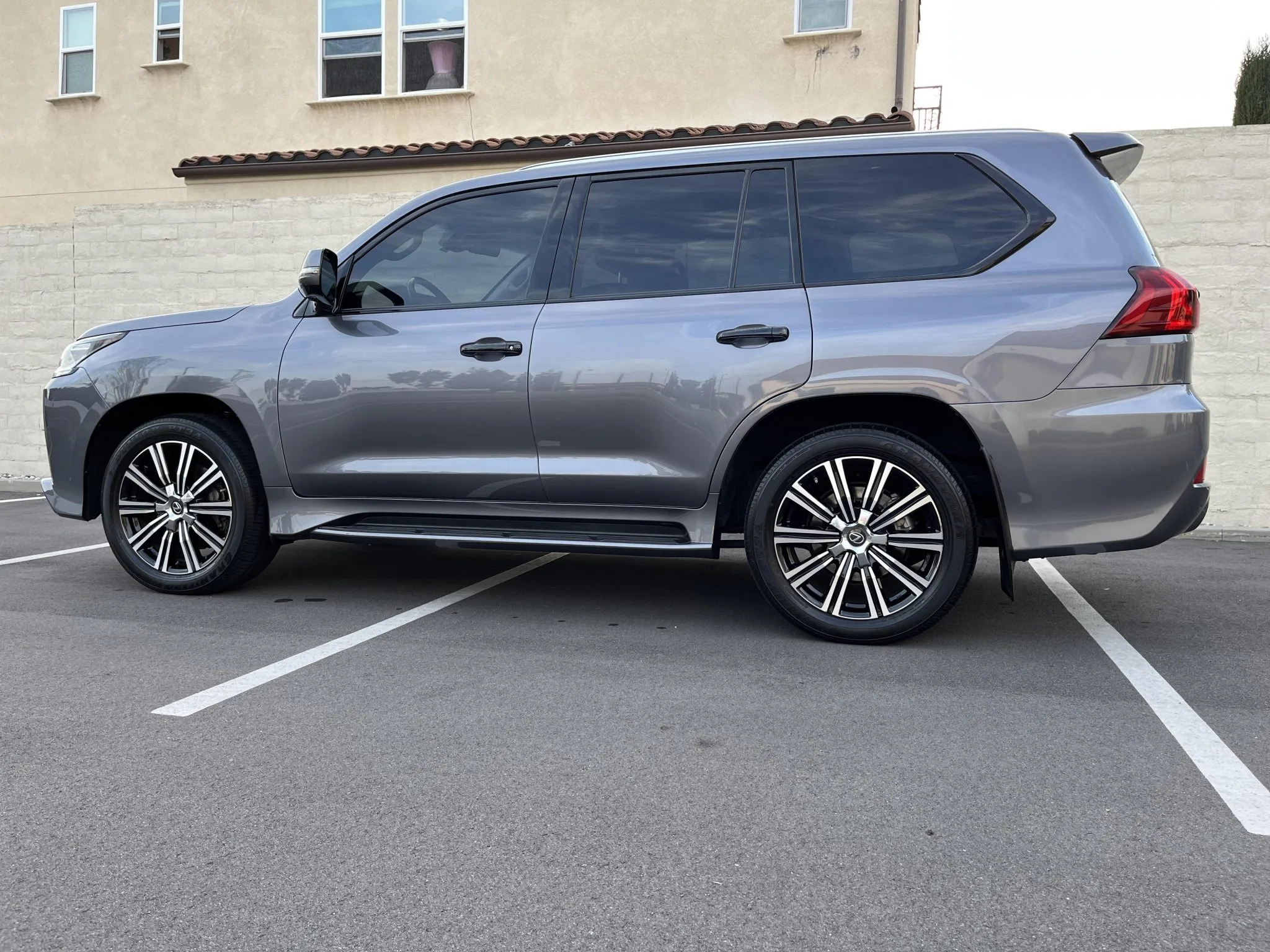 2018 Lexus LX570