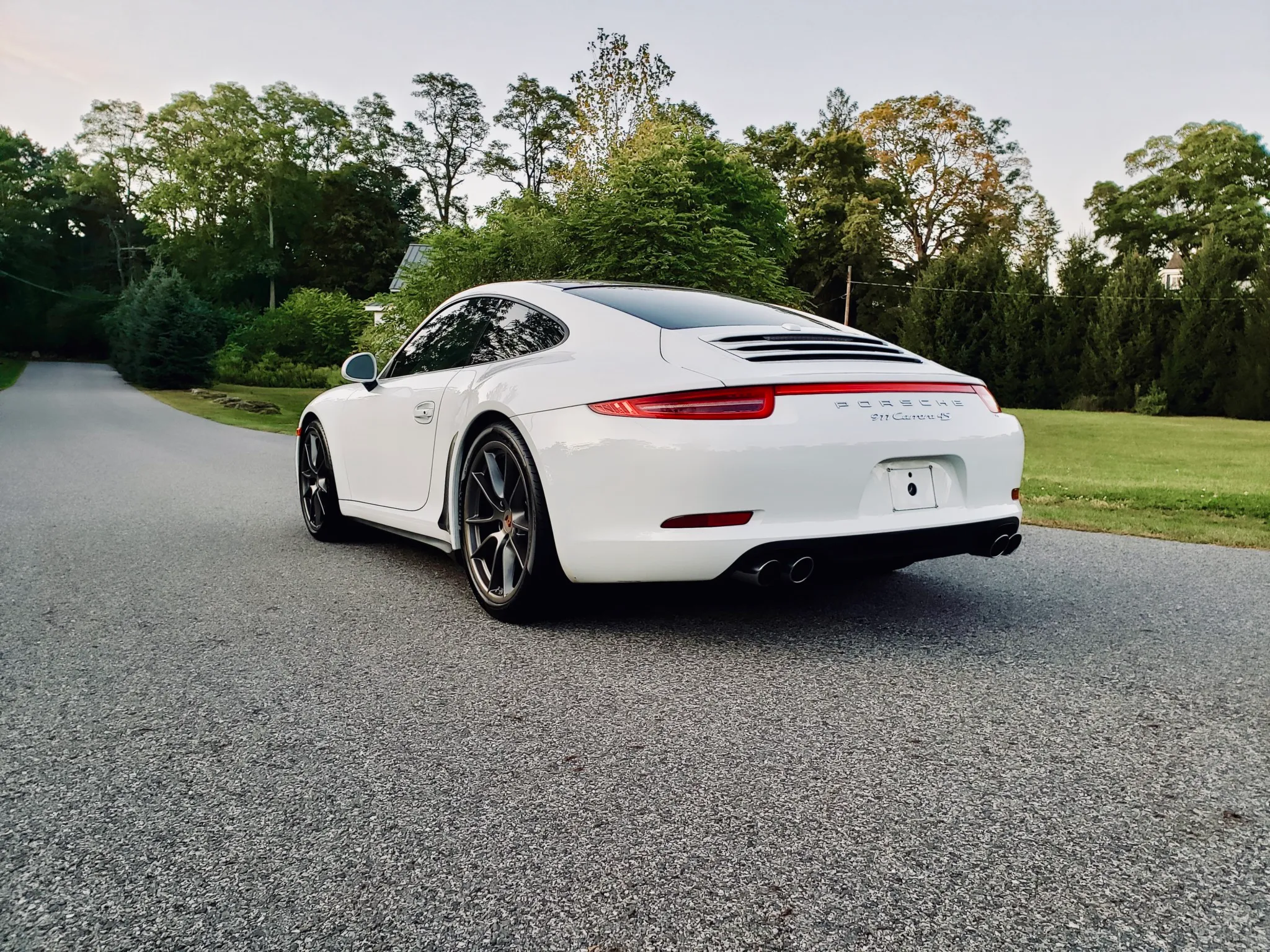 
								2013 Porsche 911 Carrera 4S Coupe full									