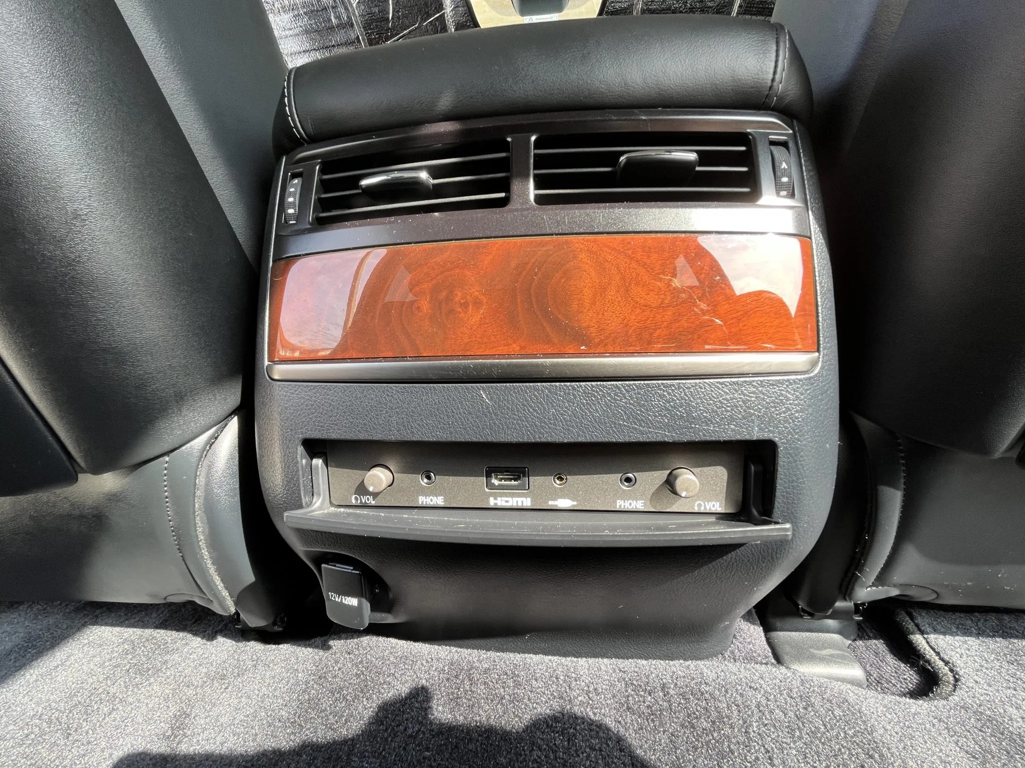
								2018 Lexus LX570 full									
