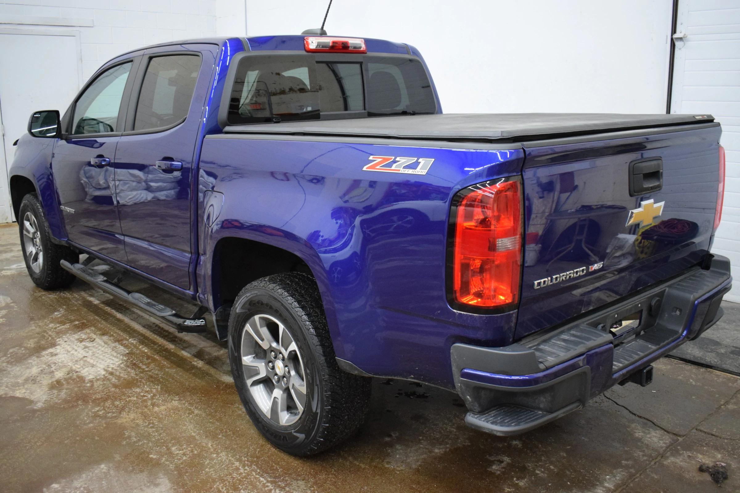 
								2017 Chevrolet Colorado Z71 full									