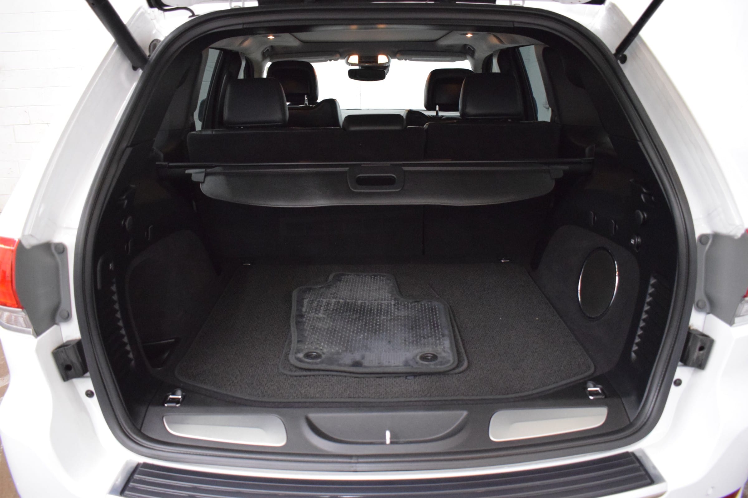 
								2017 Jeep Grand Cherokee Summit full									