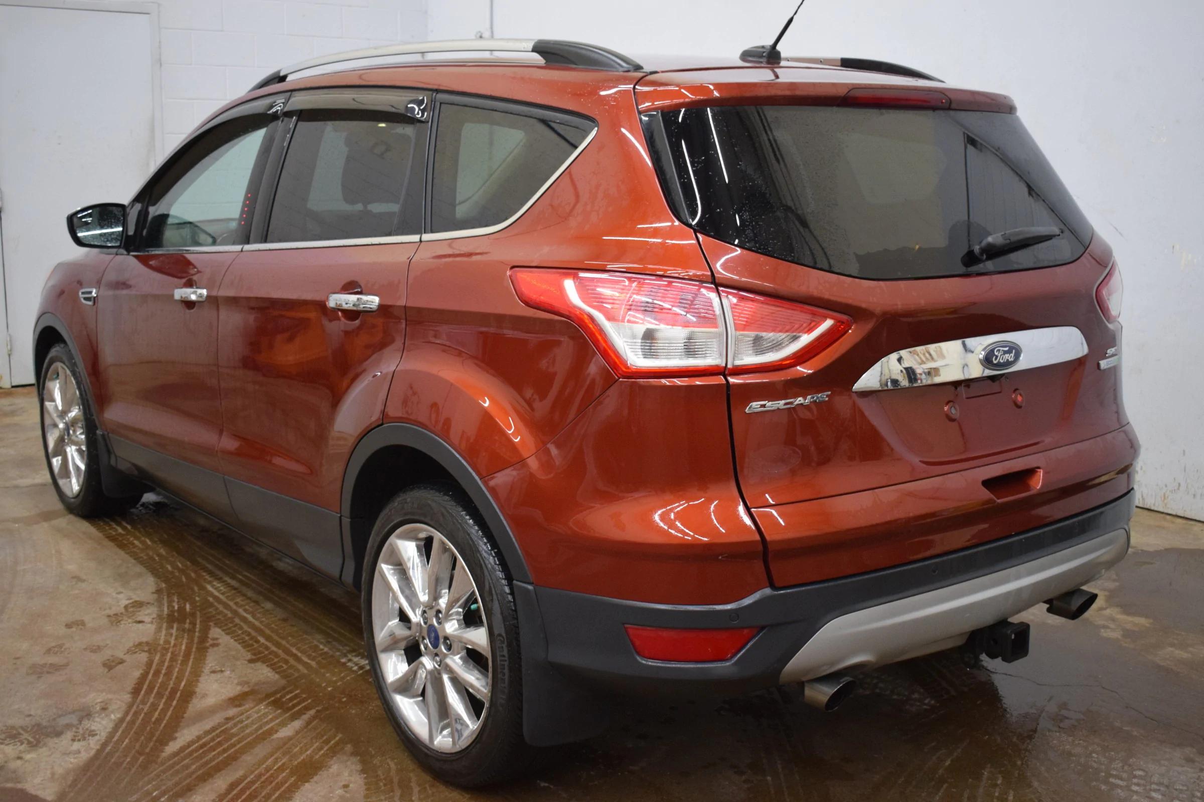 
								2015 Ford Escape SE full									