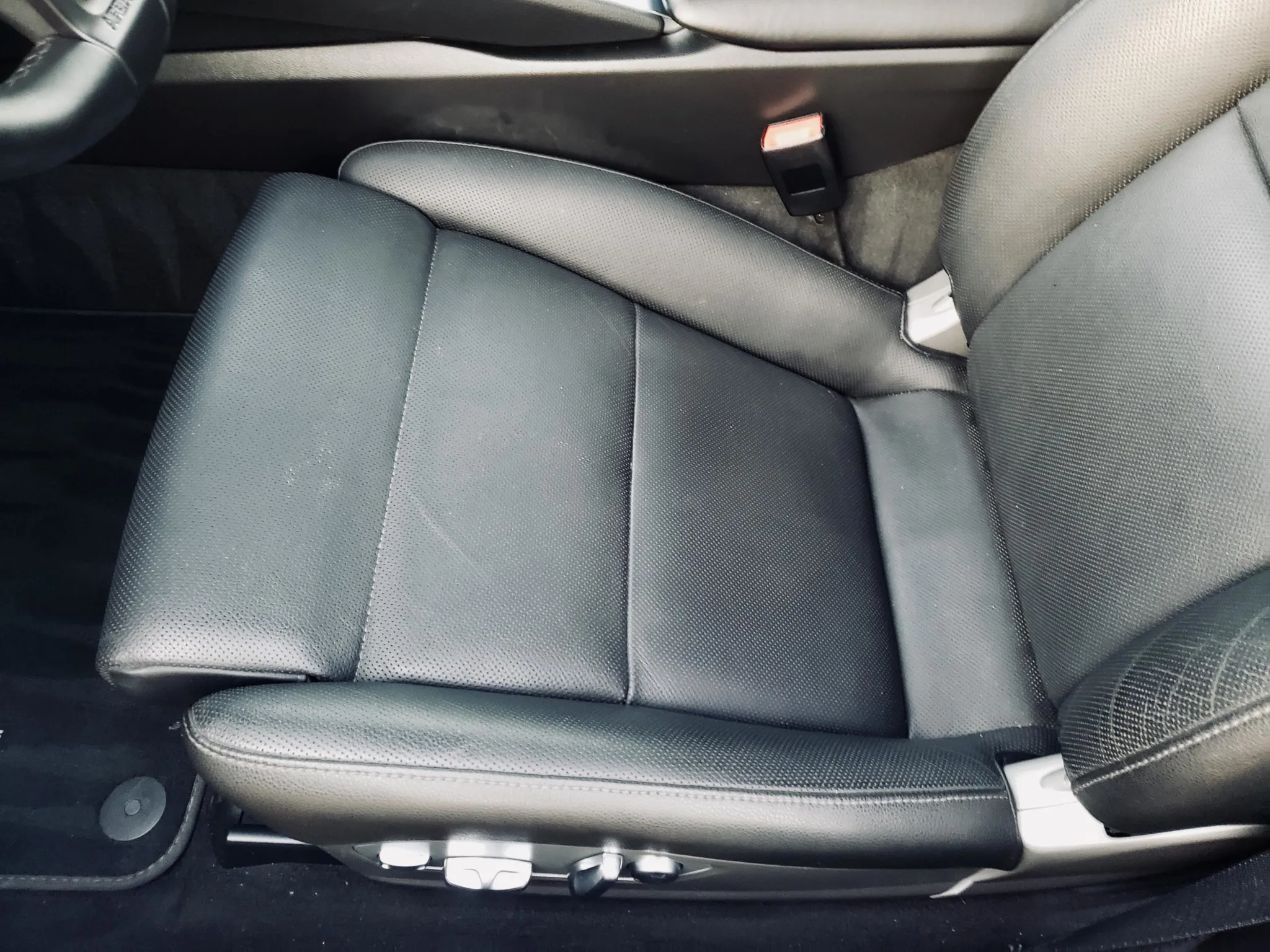 
								2013 Porsche 911 Carrera 4S Coupe full									