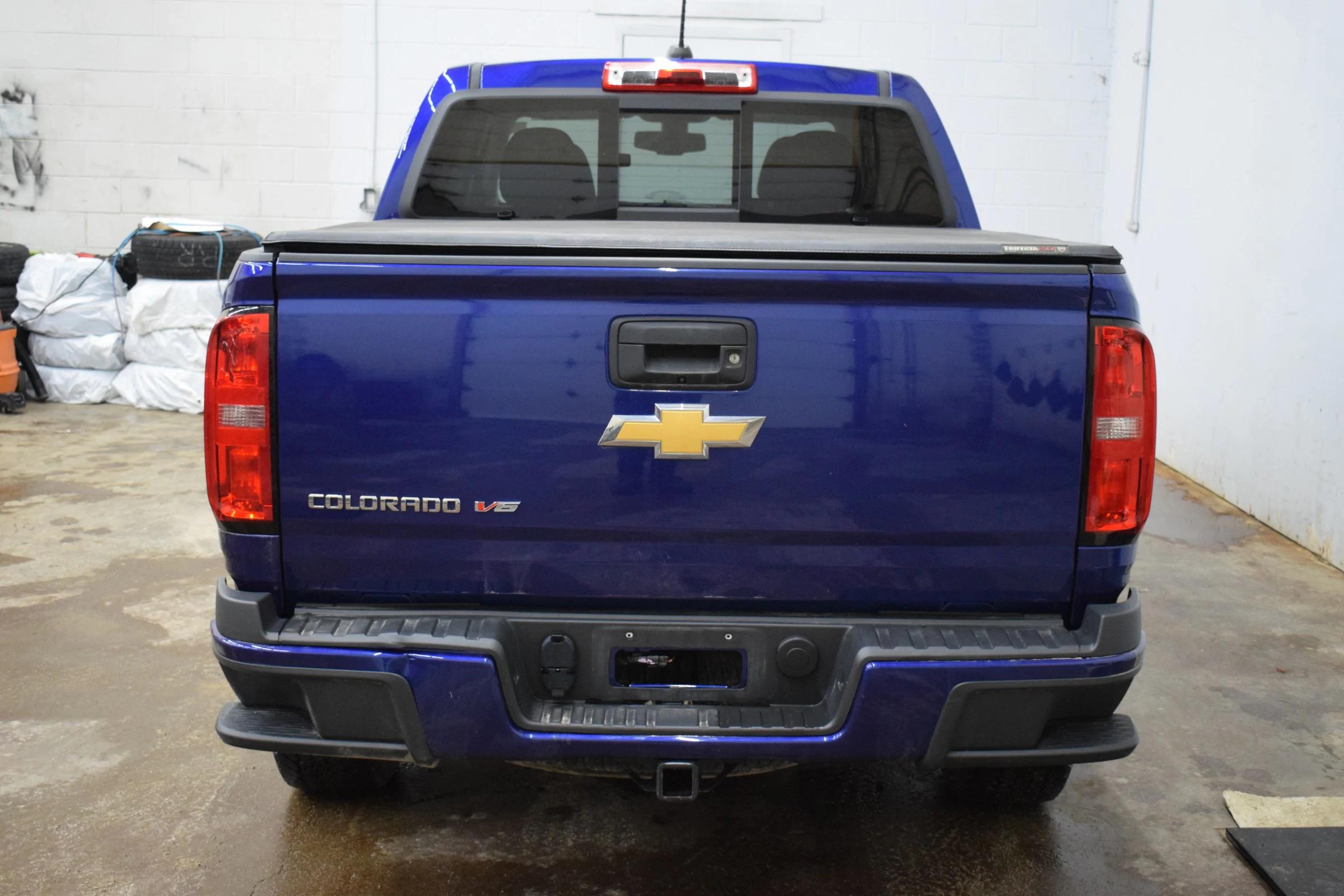 
								2017 Chevrolet Colorado Z71 full									
