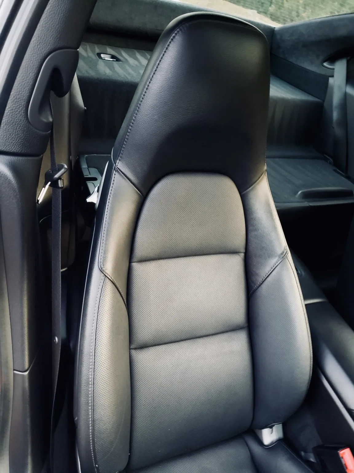 
								2013 Porsche 911 Carrera 4S Coupe full									