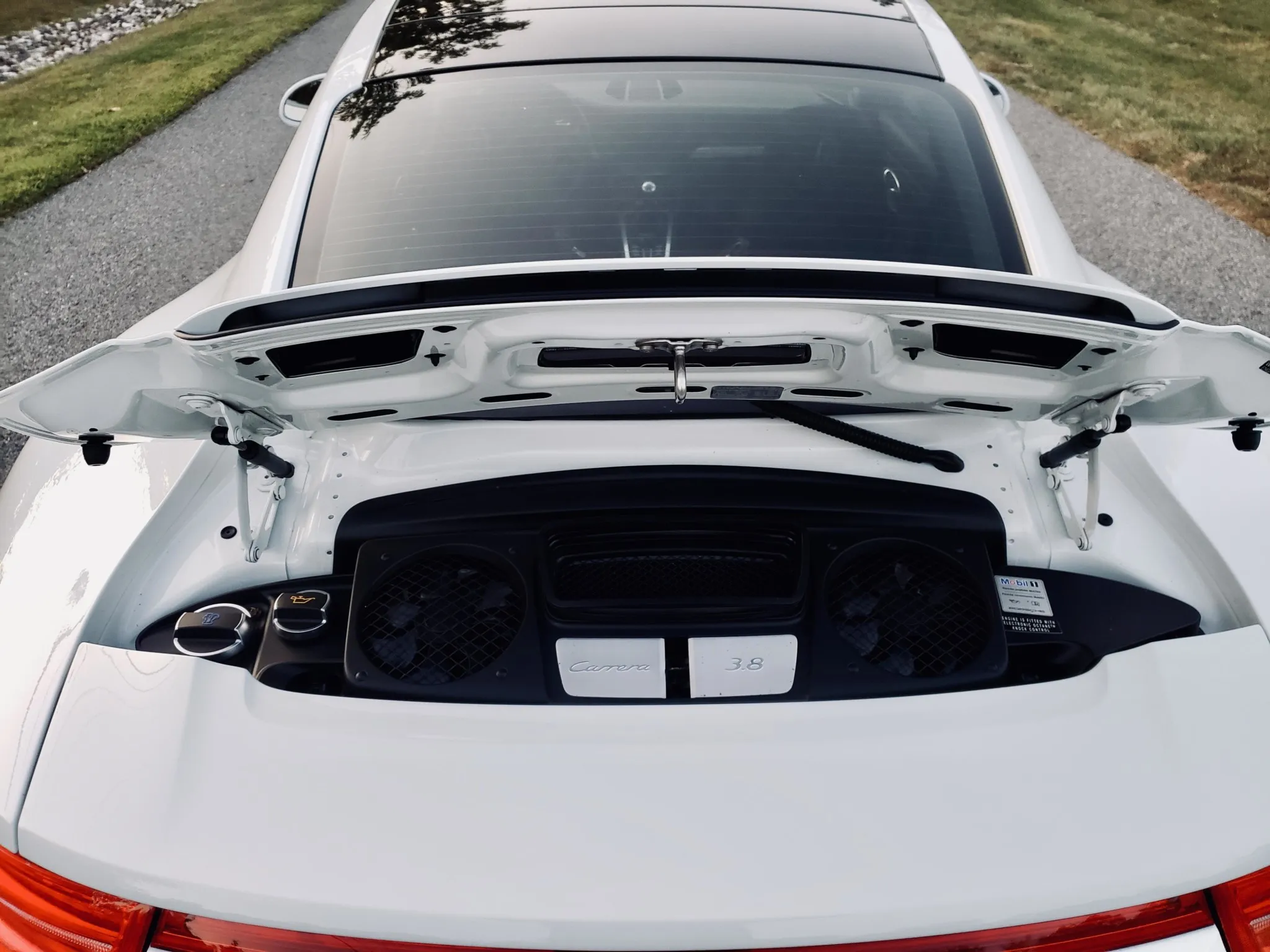 
								2013 Porsche 911 Carrera 4S Coupe full									
