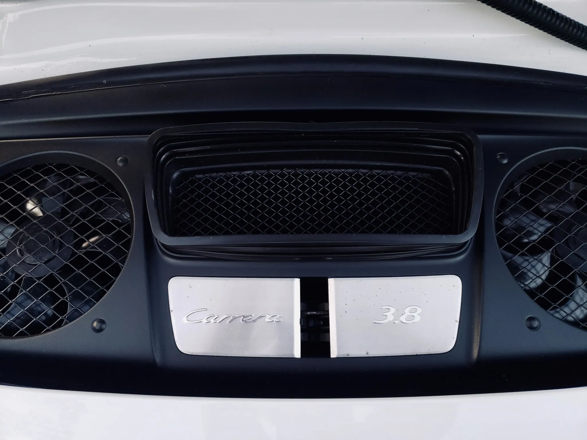 
								2013 Porsche 911 Carrera 4S Coupe full									